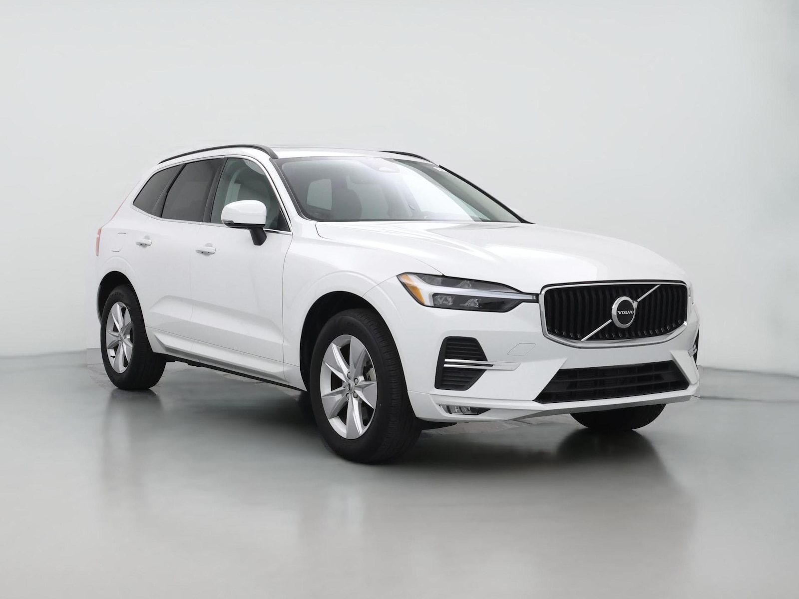2022 Volvo XC60 Momentum