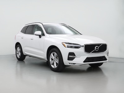 White 2022 Volvo XC60 B5 Momentum