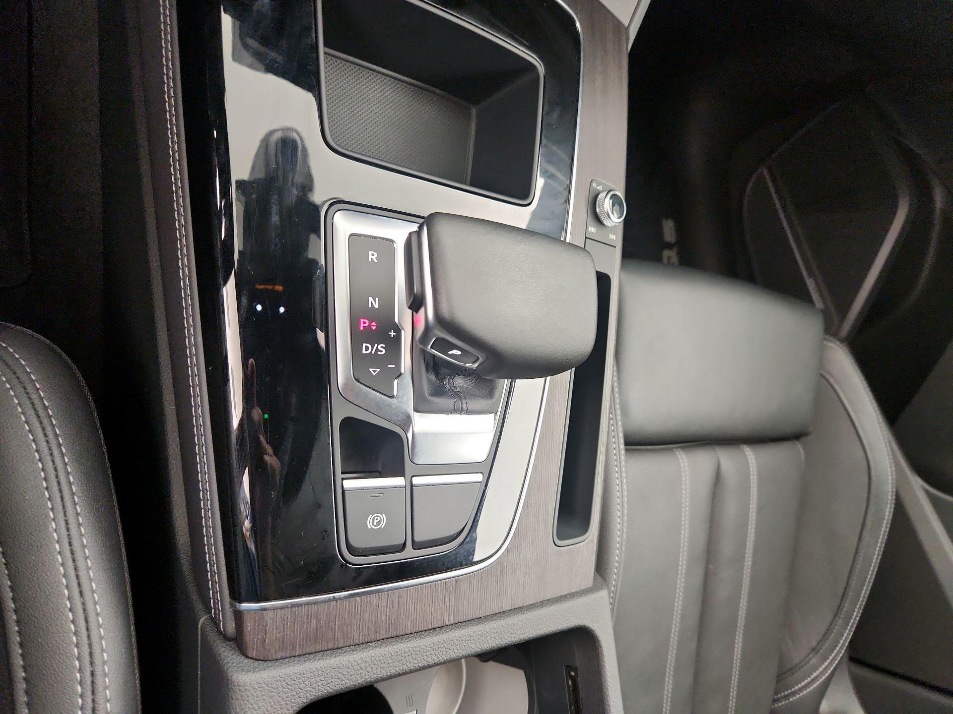 Thumbnail: 2023 Audi Q5 - 18