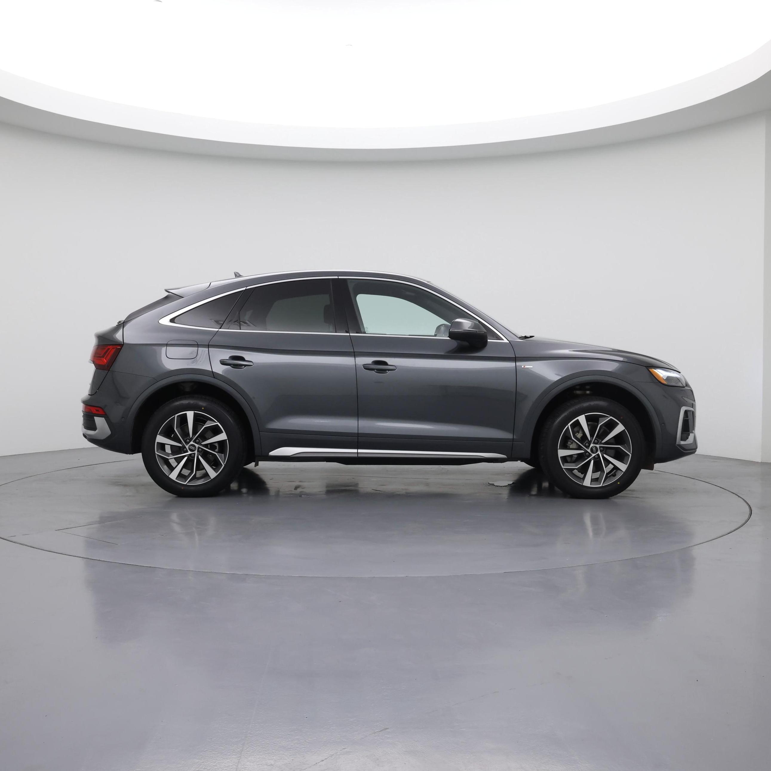 Thumbnail: 2023 Audi Q5 - 7