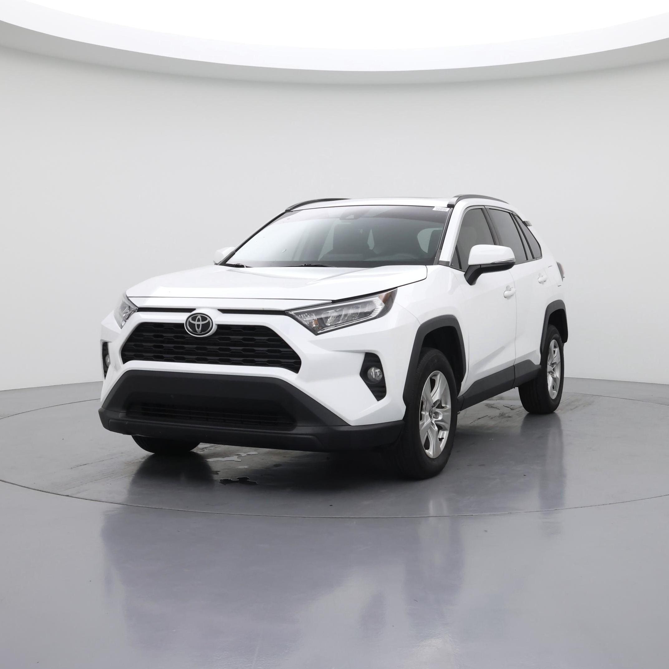 Thumbnail: 2021 Toyota RAV4 - 4