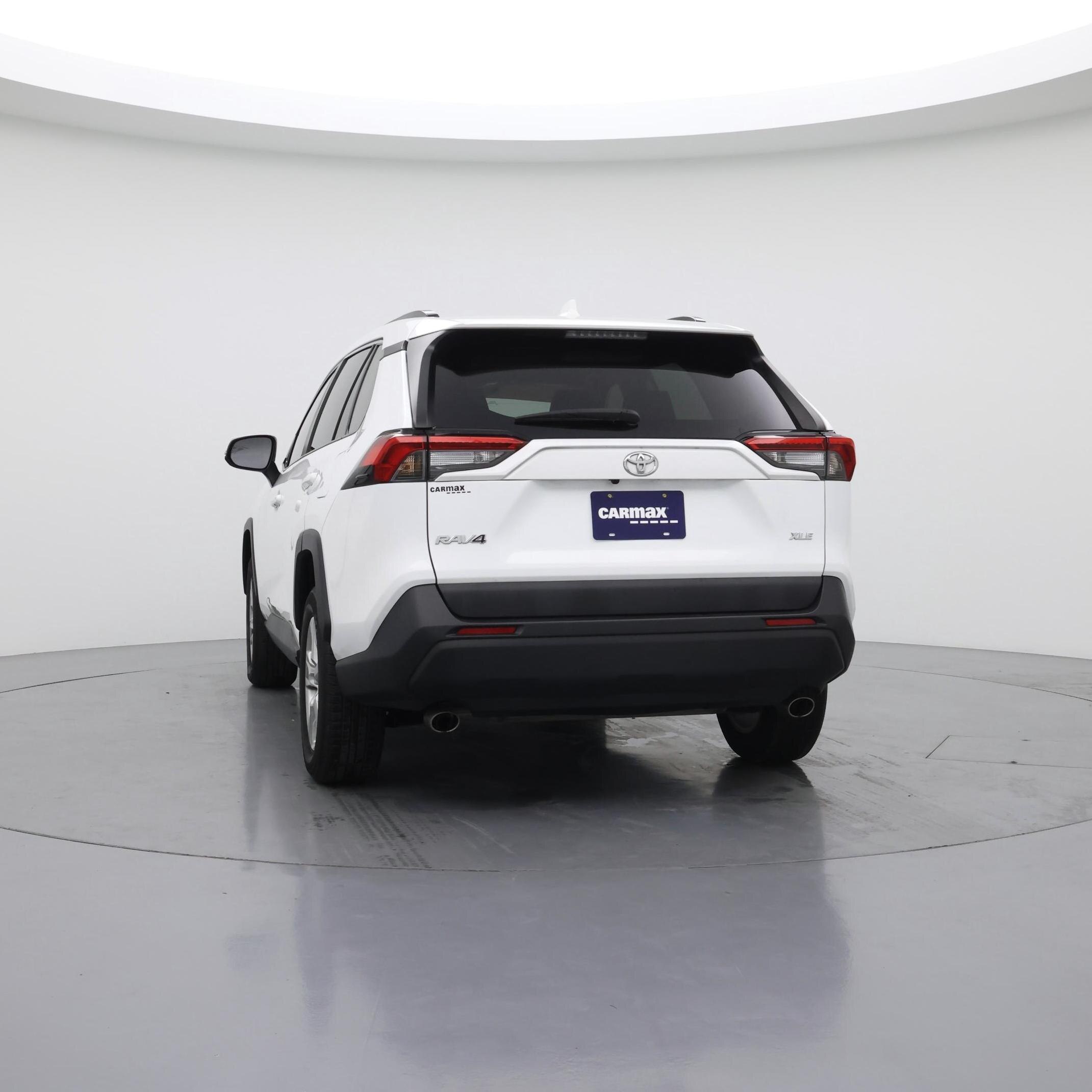 Thumbnail: 2021 Toyota RAV4 - 6