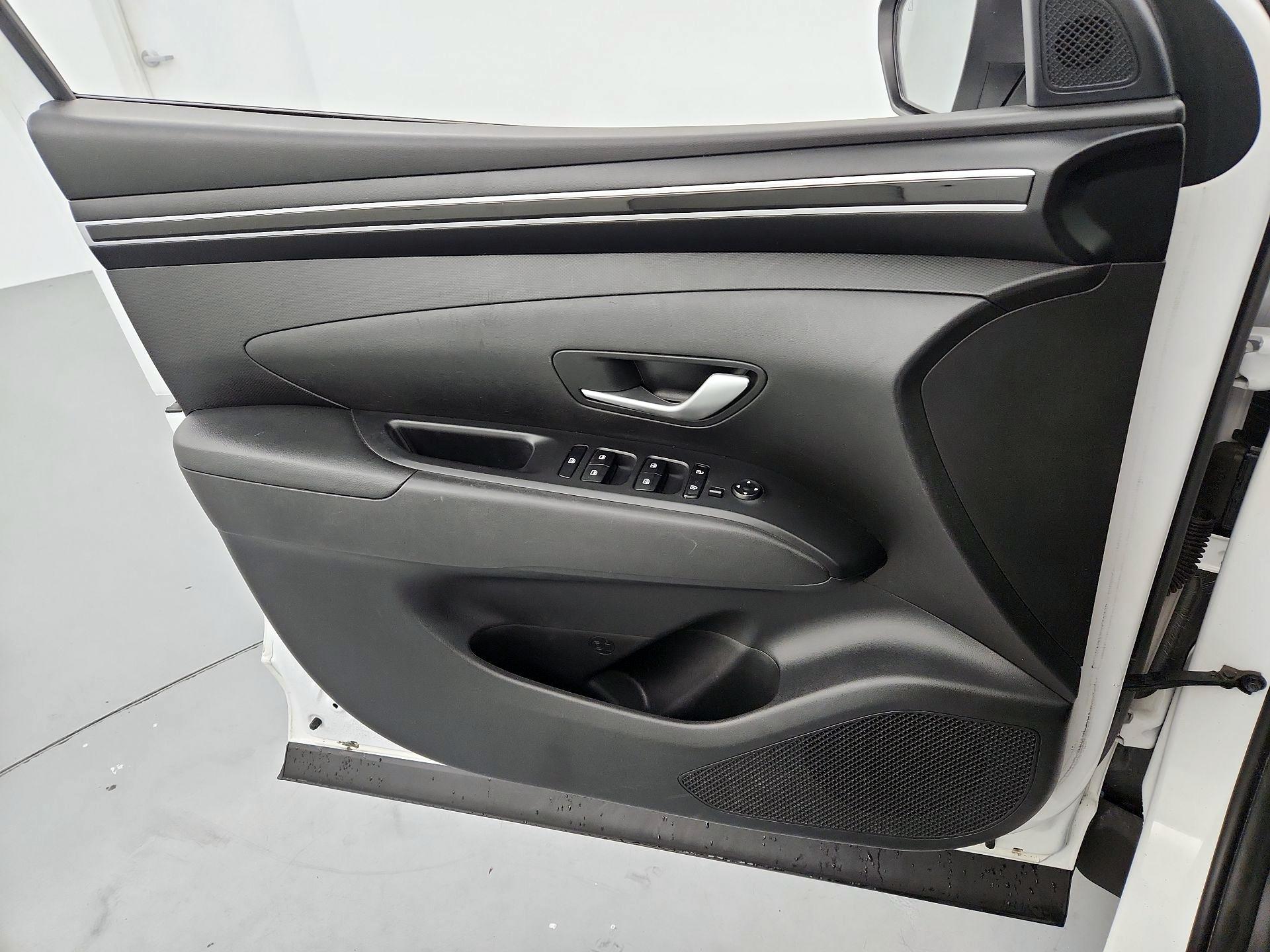 Thumbnail: 2023 Hyundai Tucson - 12
