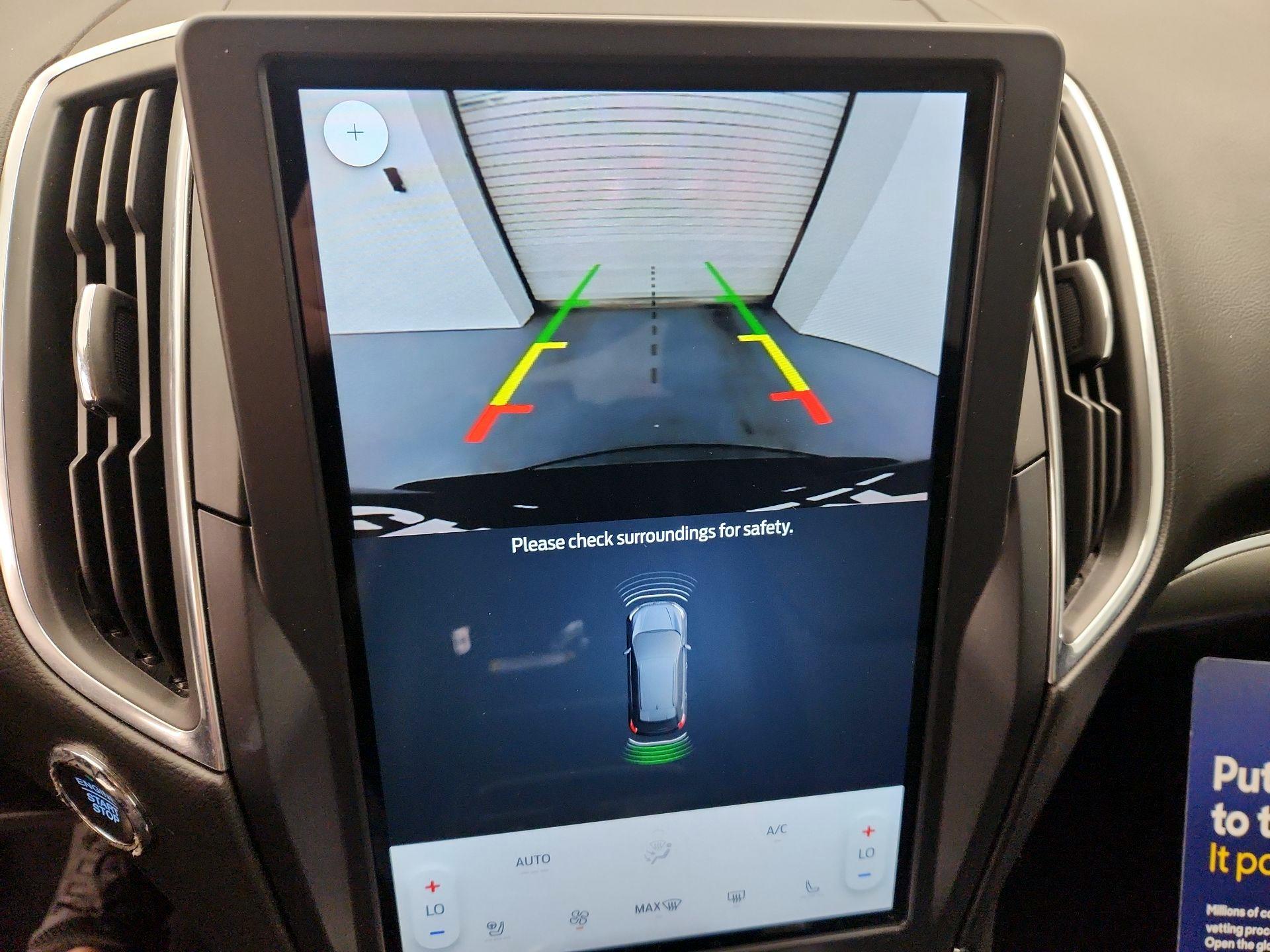 Thumbnail: 2022 Ford Edge - 14