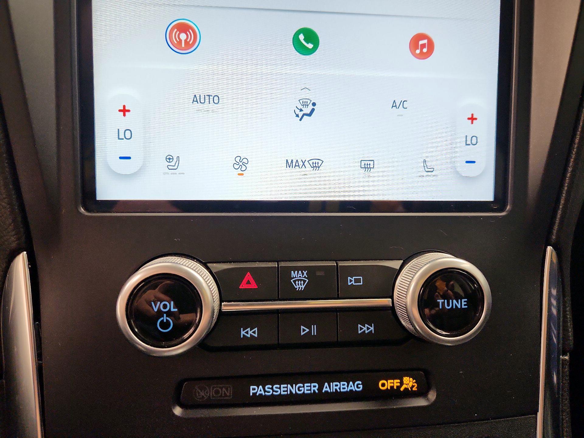 Thumbnail: 2022 Ford Edge - 16