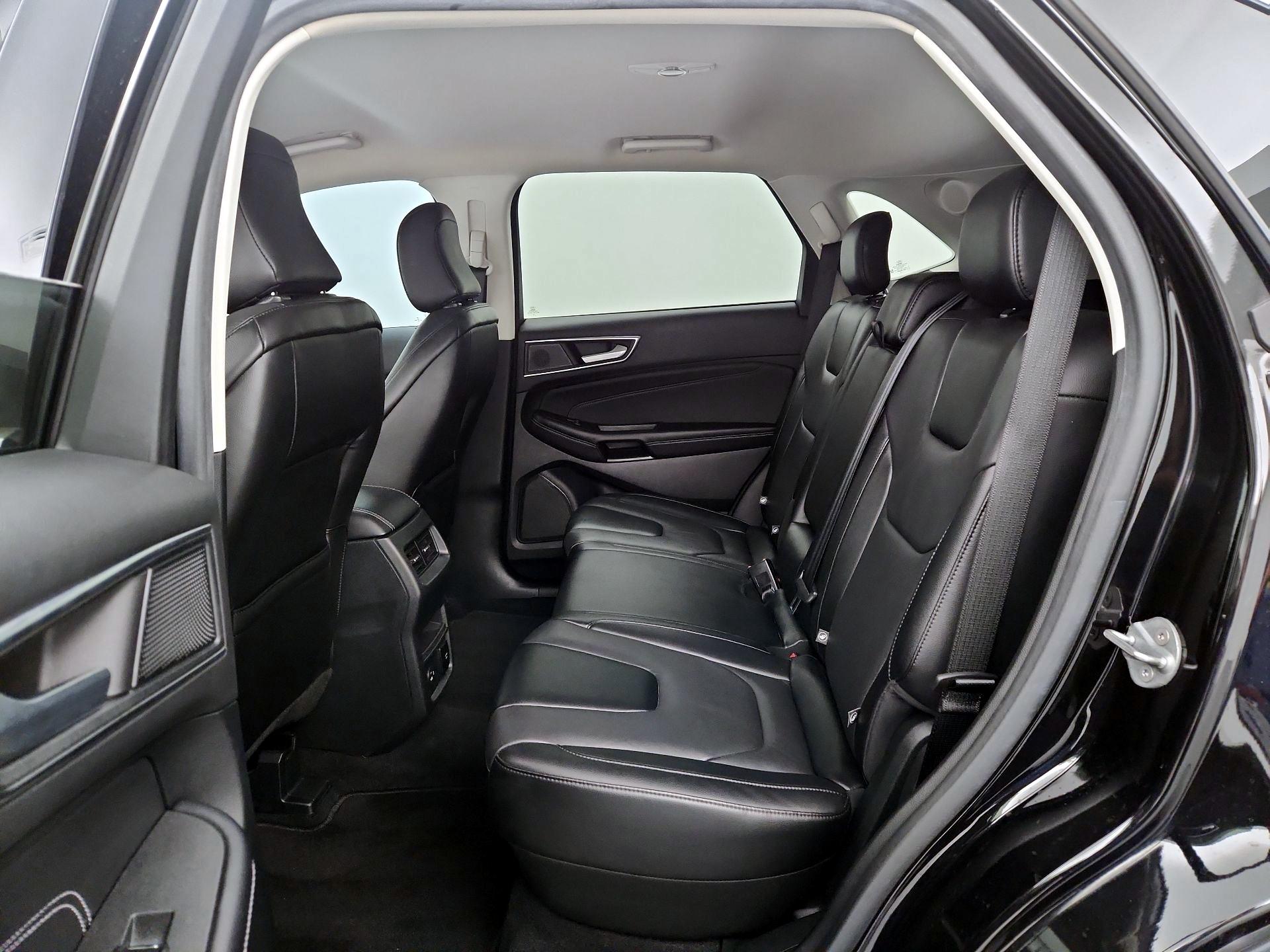 Thumbnail: 2022 Ford Edge - 19