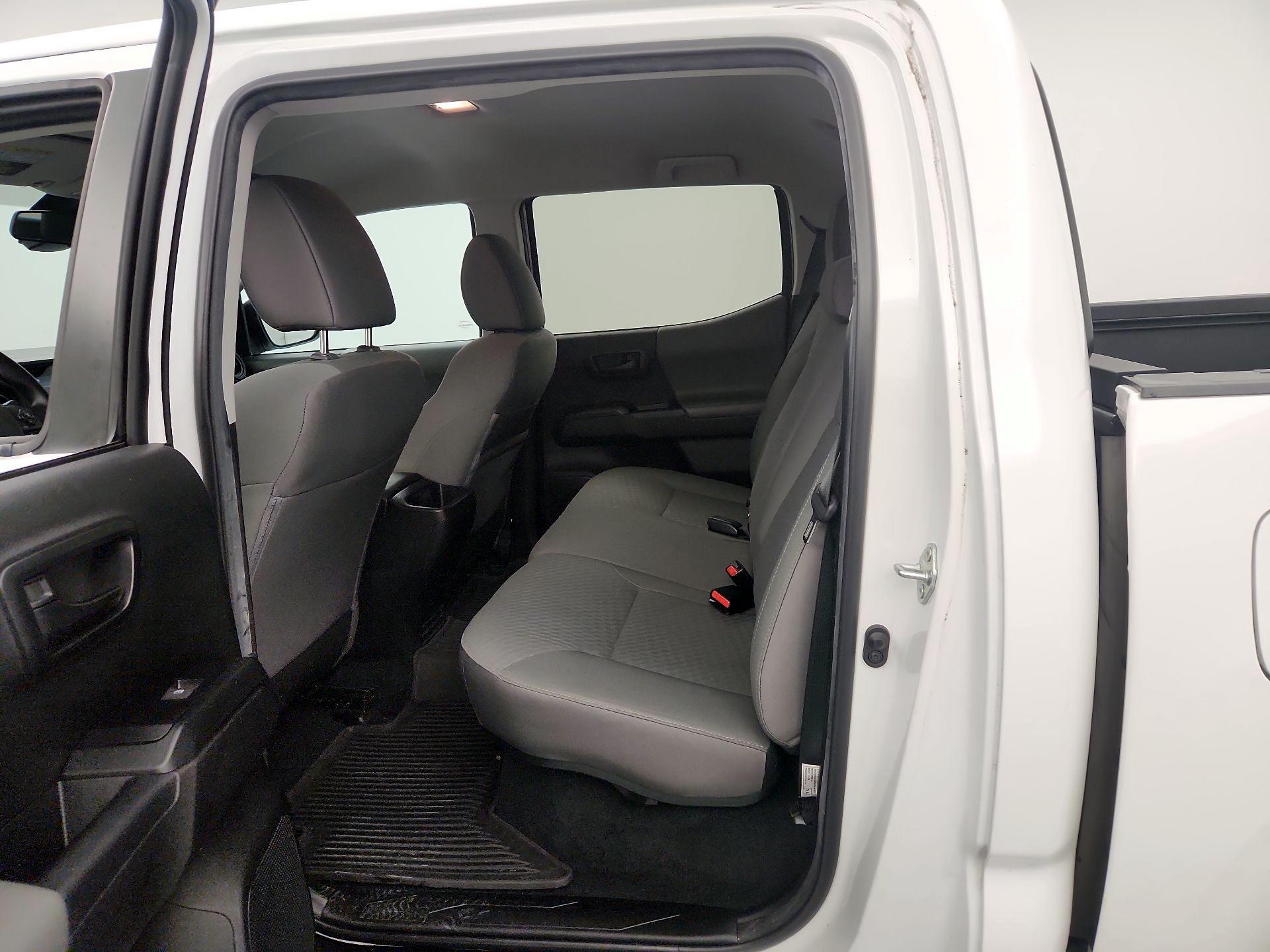 Thumbnail: 2022 Toyota Tacoma - 18