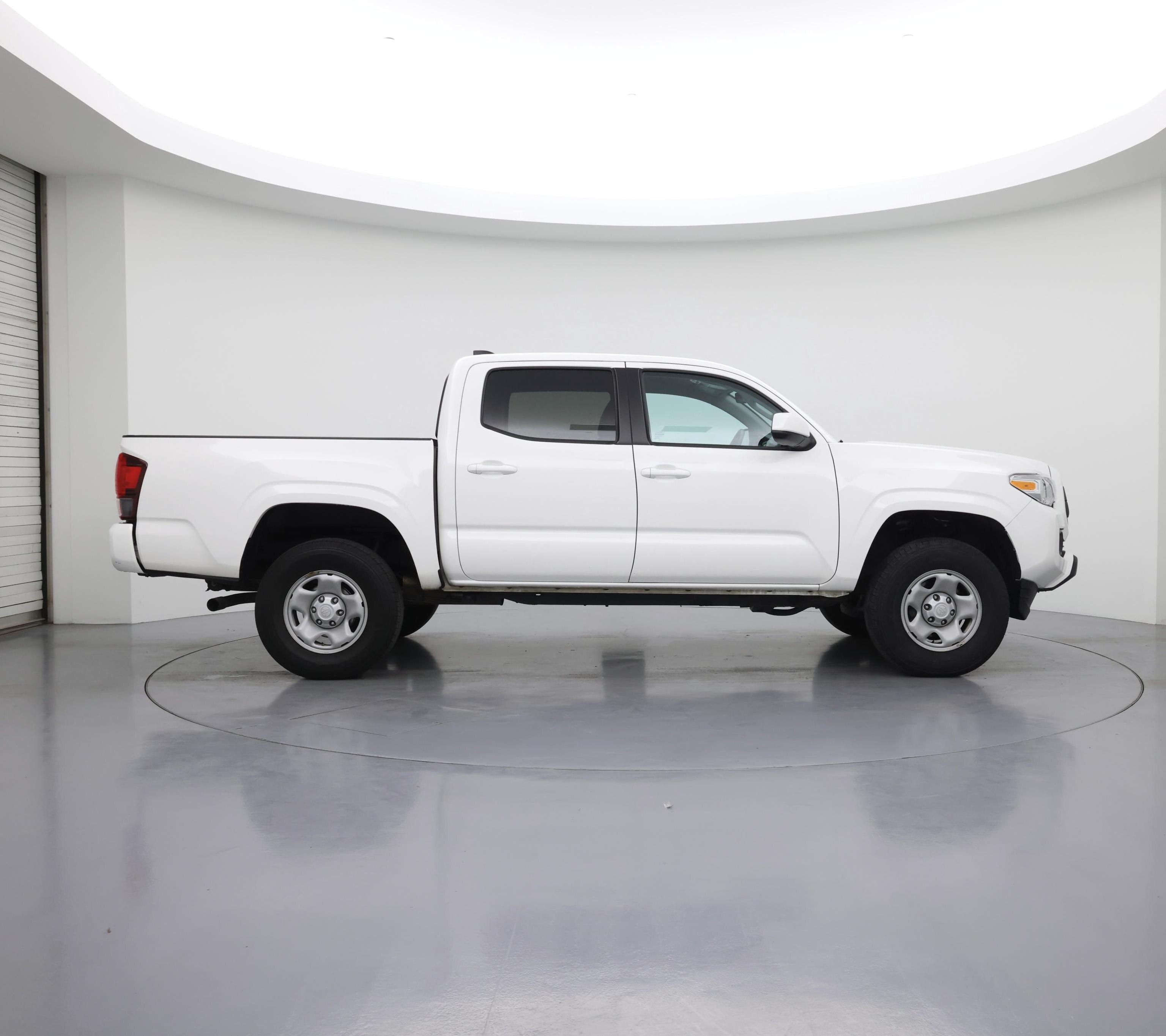 Thumbnail: 2022 Toyota Tacoma - 7