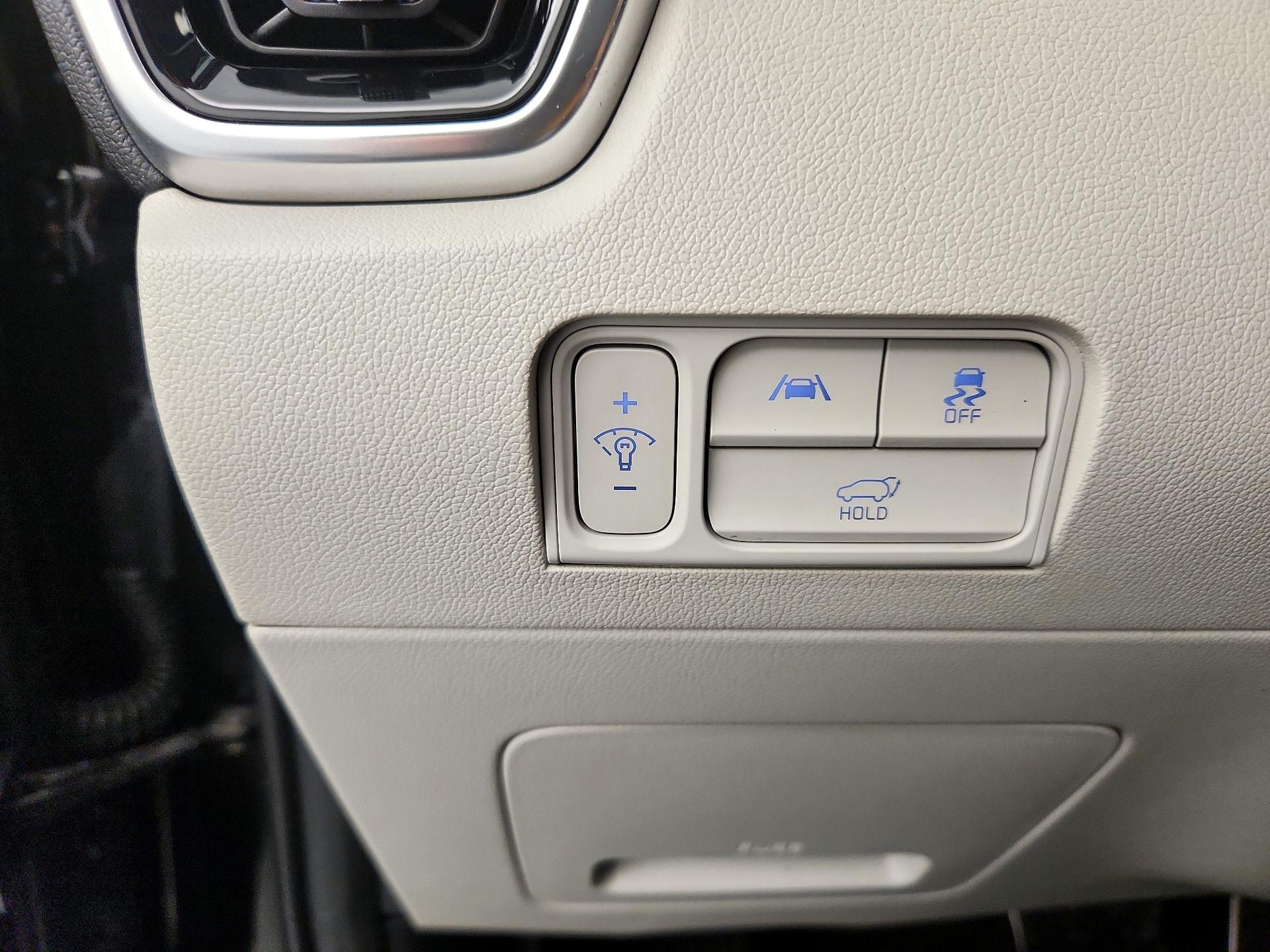 Thumbnail: 2023 Kia Sorento - 13