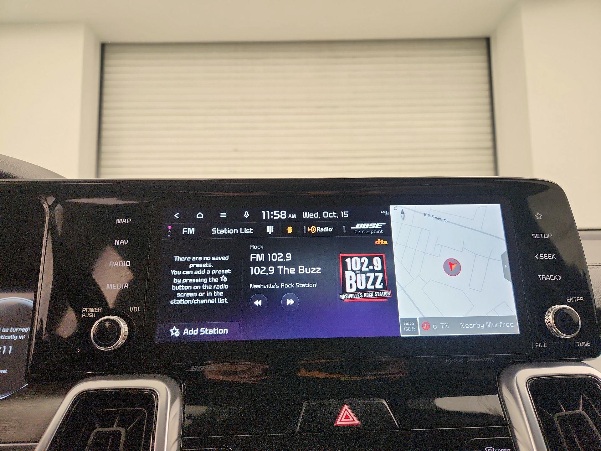 Thumbnail: 2023 Kia Sorento - 16