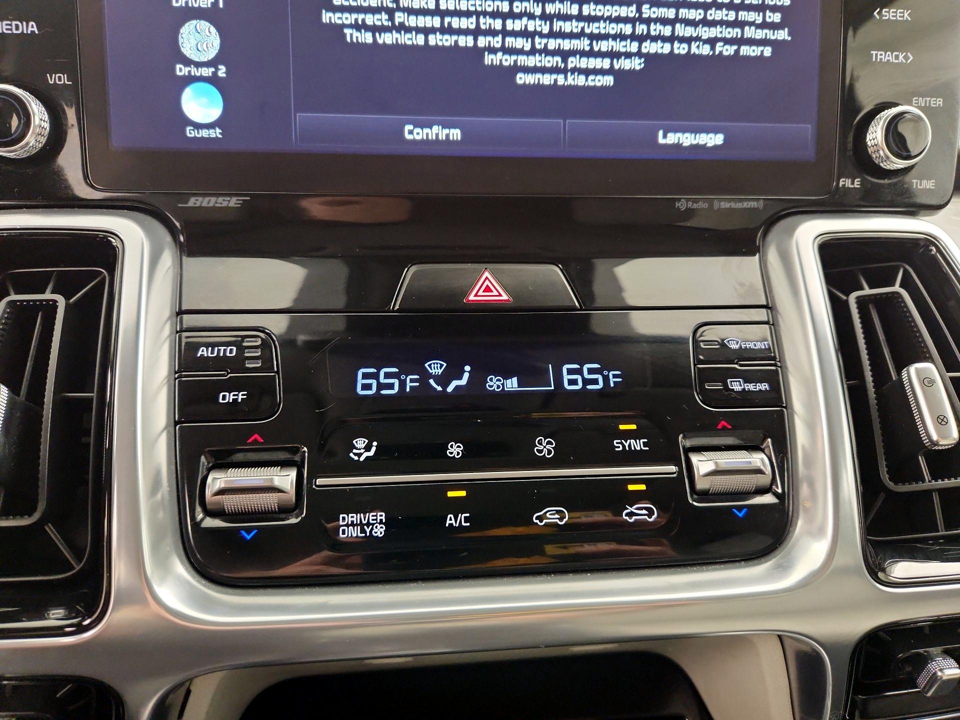 Thumbnail: 2023 Kia Sorento - 17