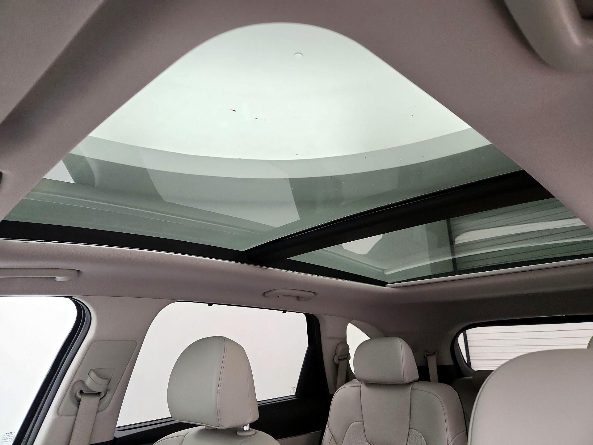 Thumbnail: 2023 Kia Sorento - 20