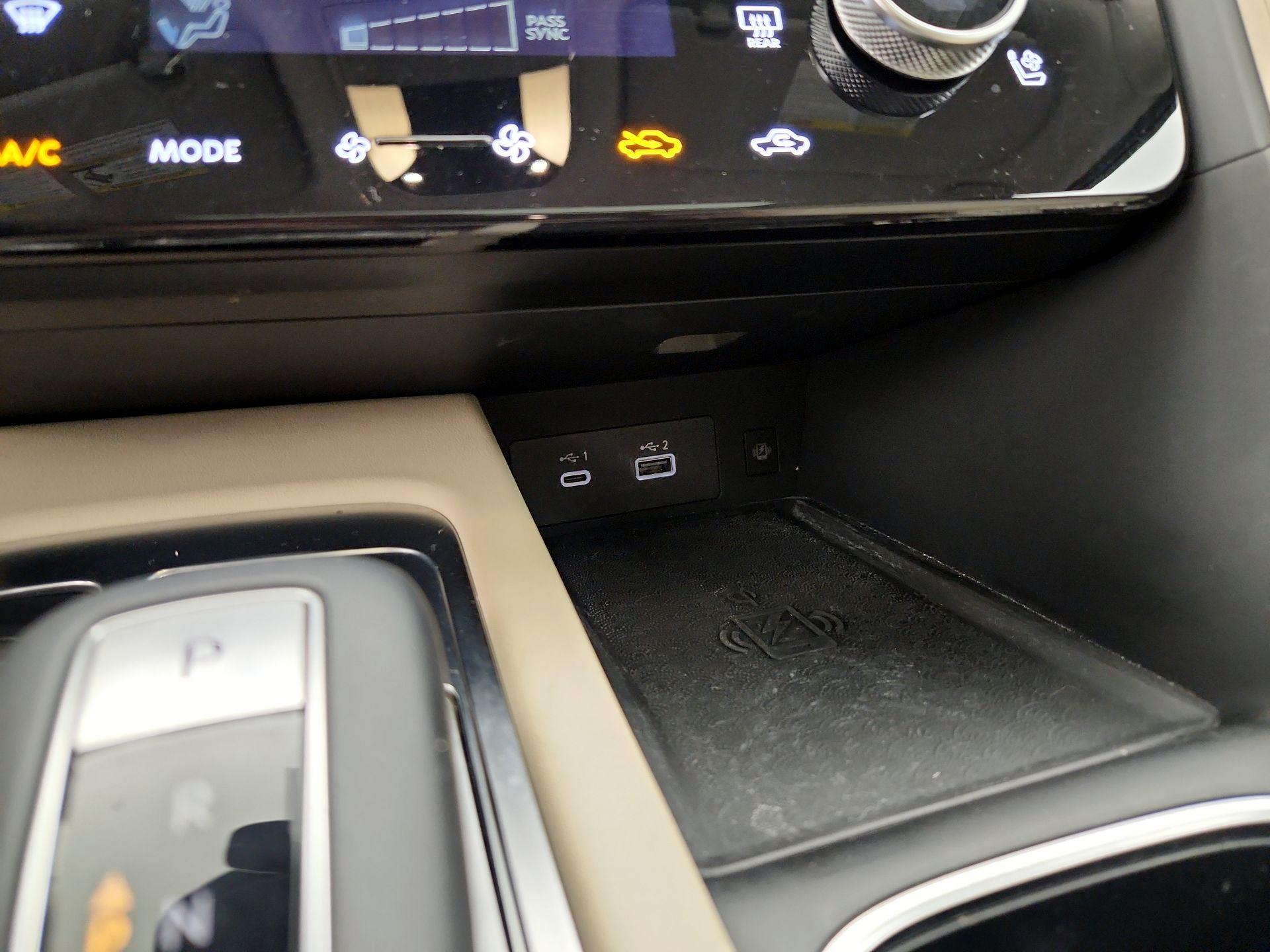 Thumbnail: 2023 INFINITI QX60 - 19