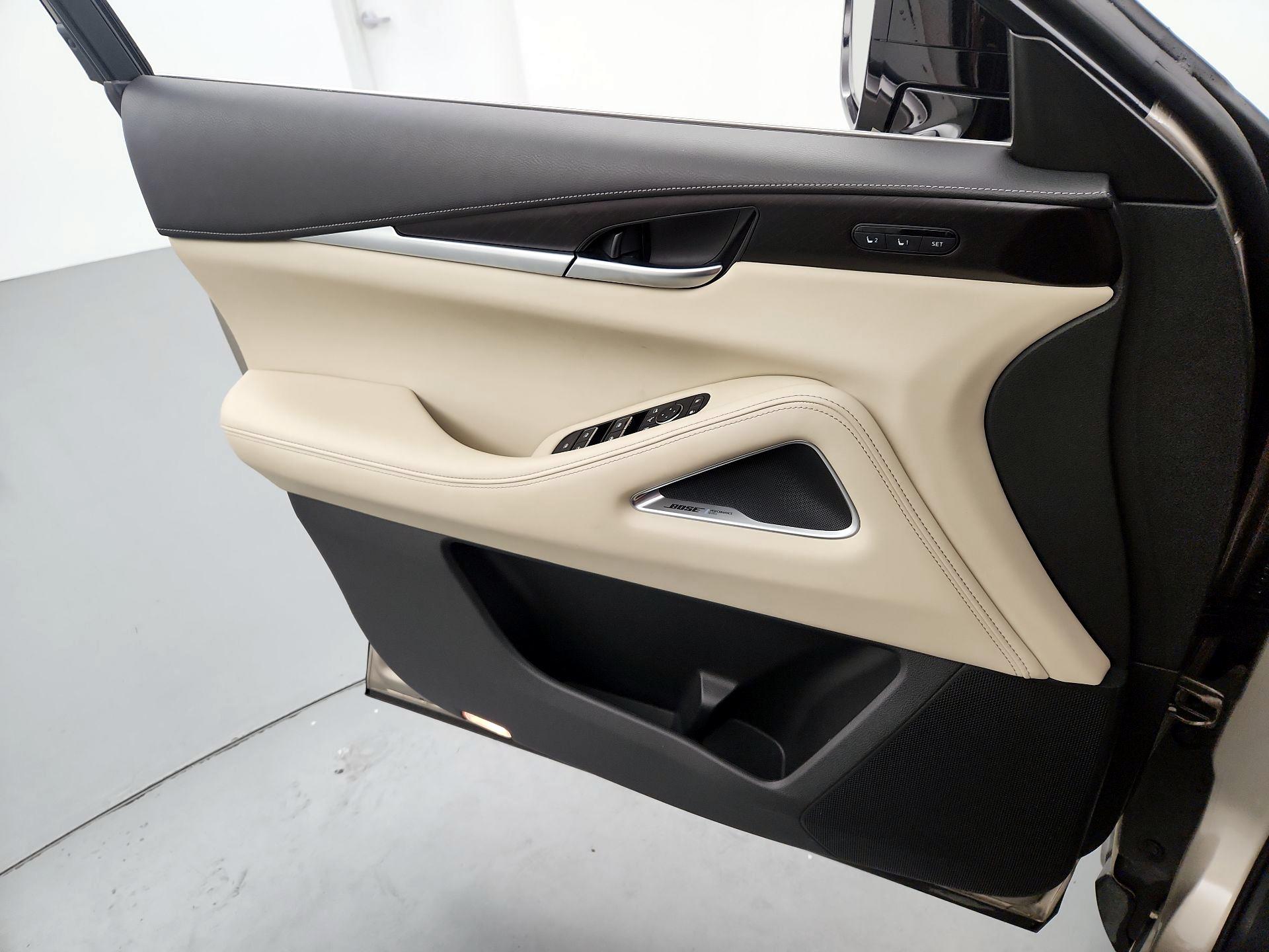 Thumbnail: 2023 INFINITI QX60 - 12