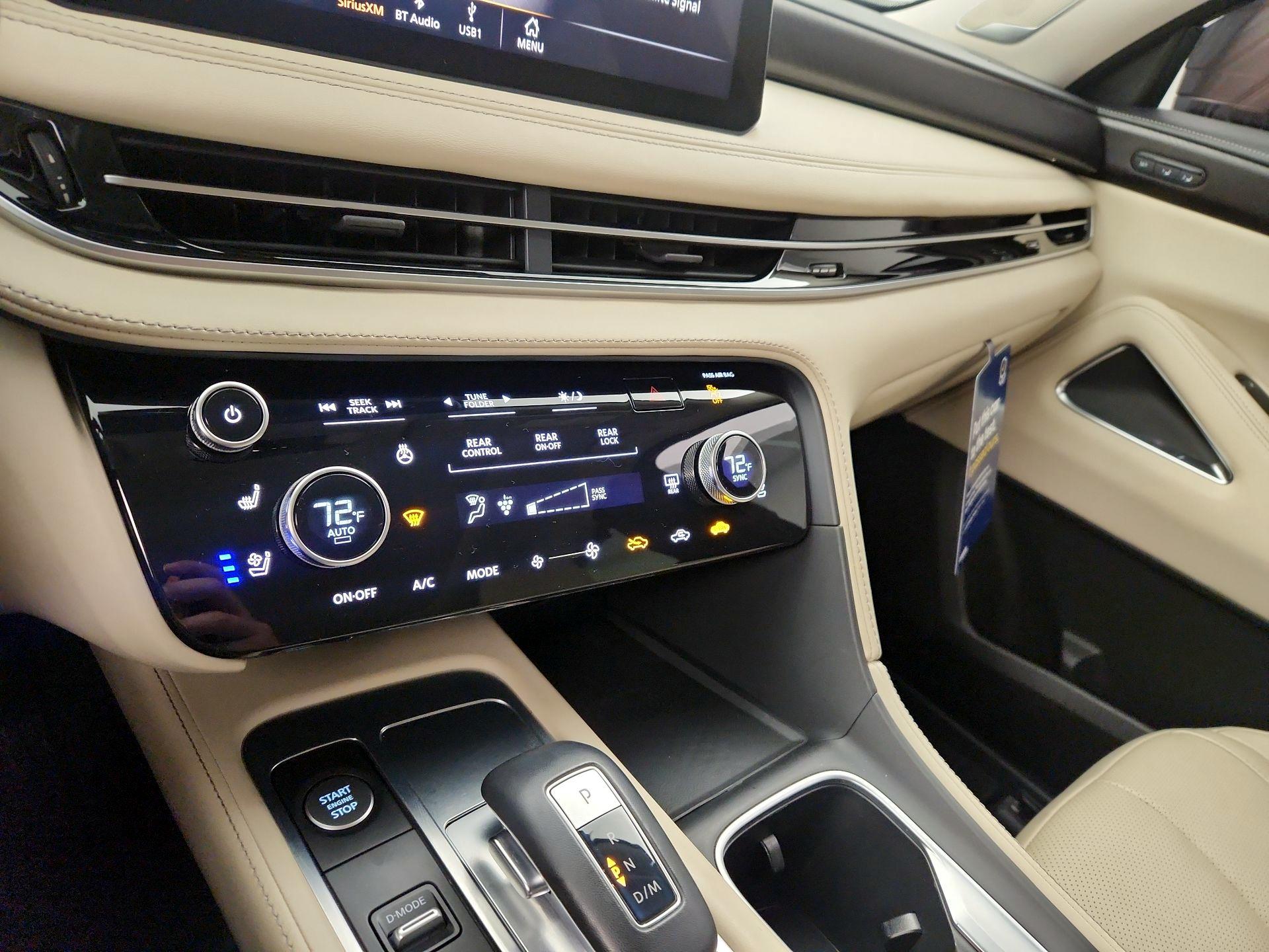 Thumbnail: 2023 INFINITI QX60 - 16