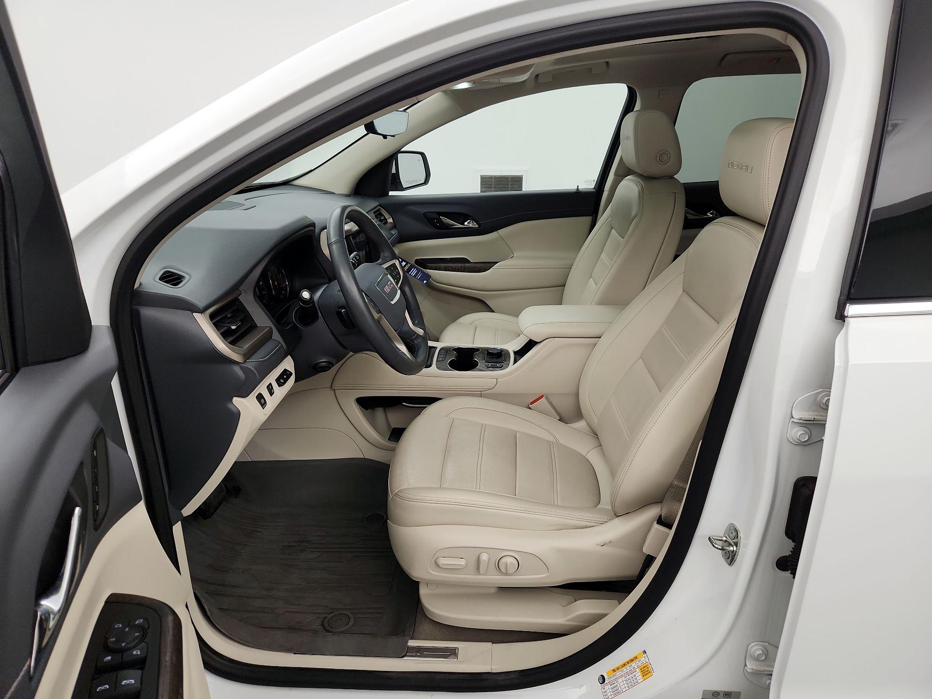 Thumbnail: 2023 GMC Acadia - 11