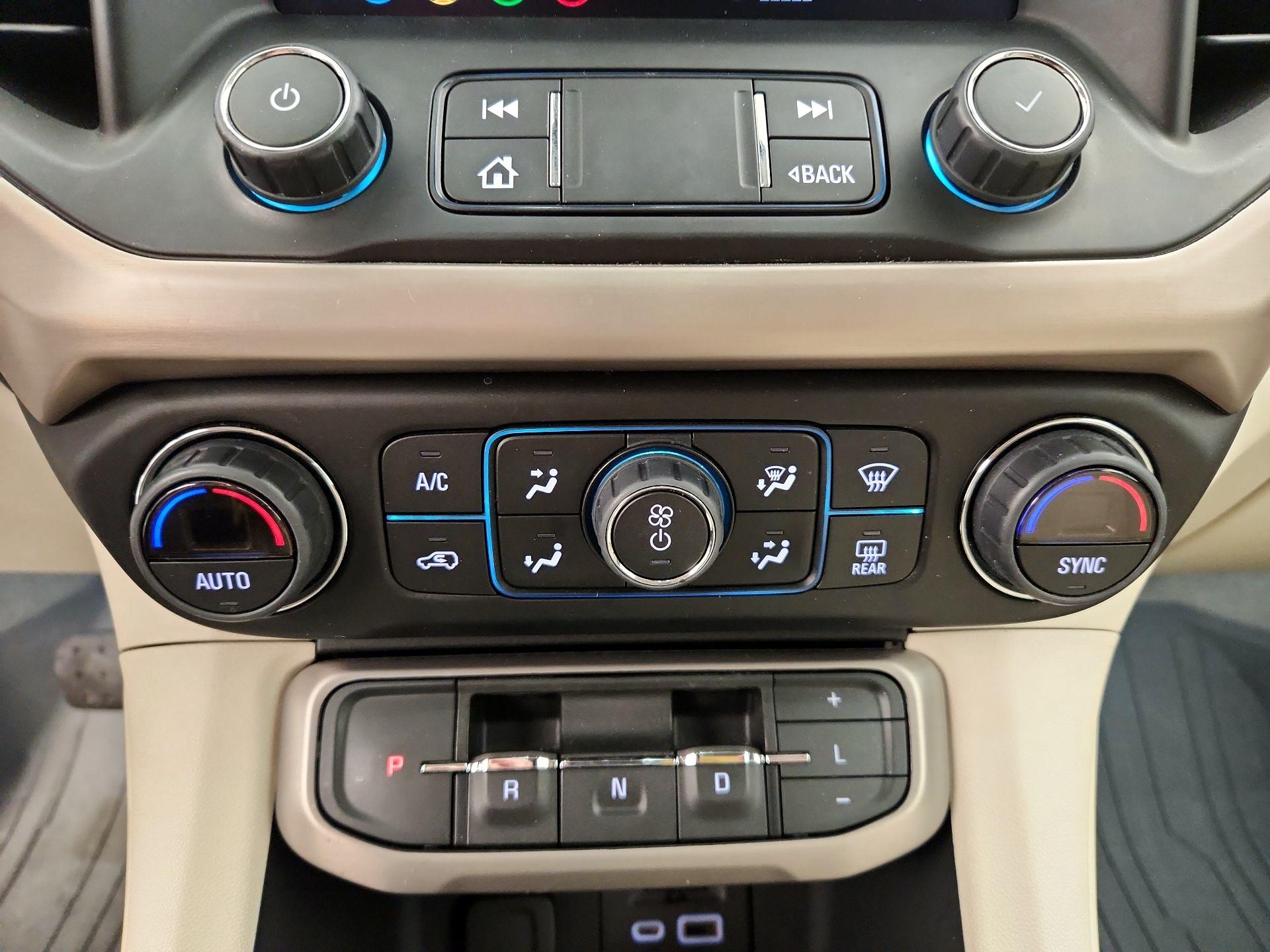 Thumbnail: 2023 GMC Acadia - 17
