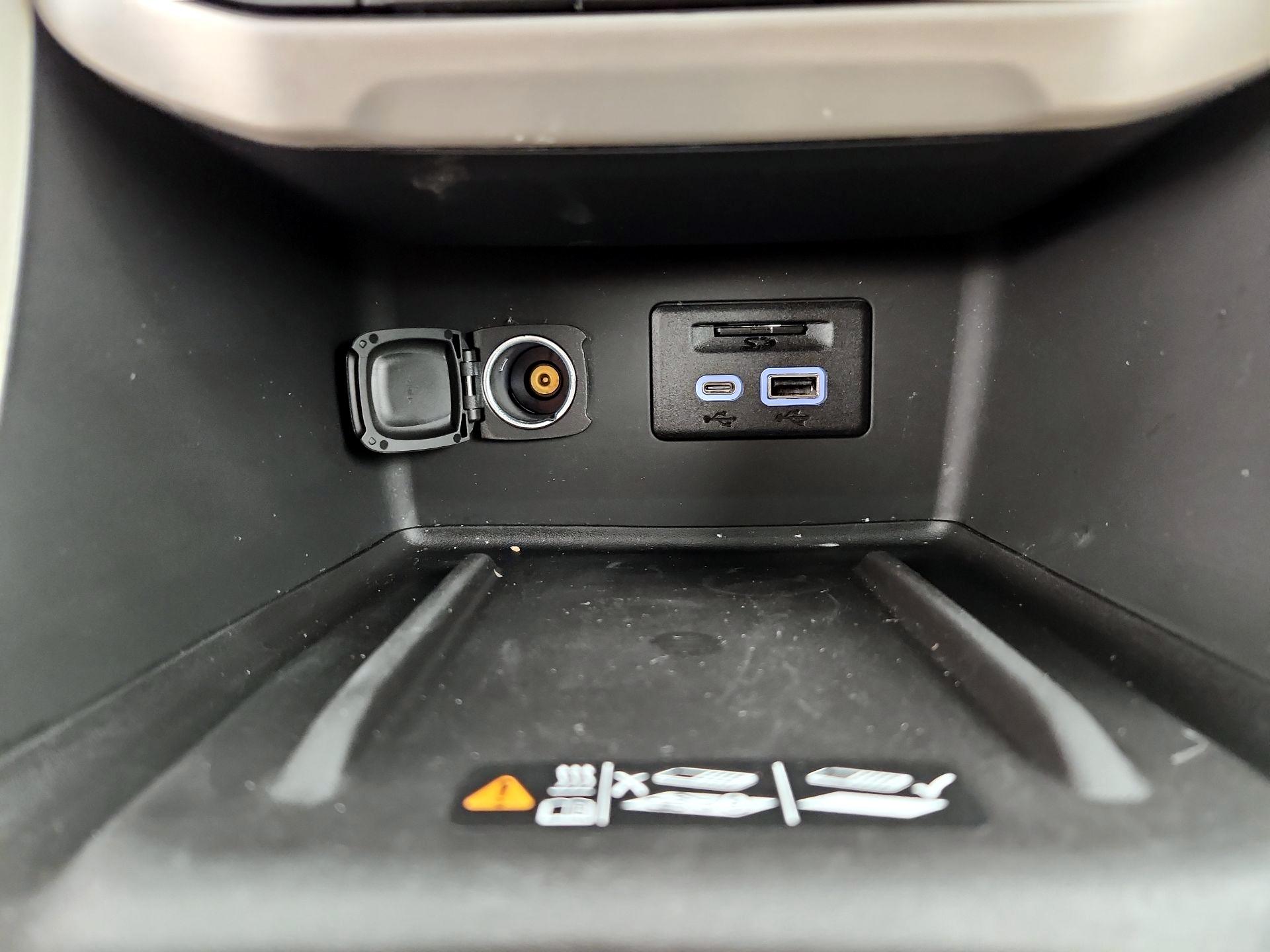 Thumbnail: 2023 GMC Acadia - 19