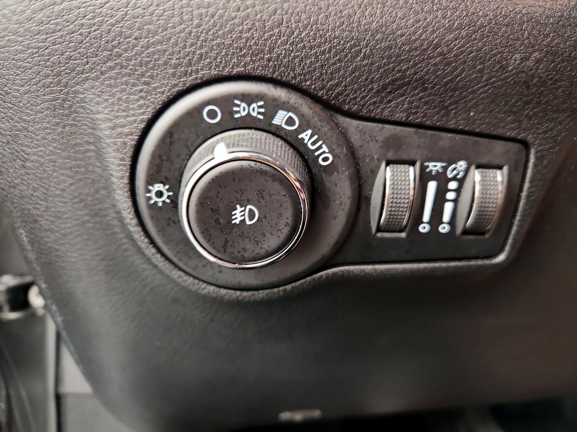 Thumbnail: 2023 Jeep Compass - 13