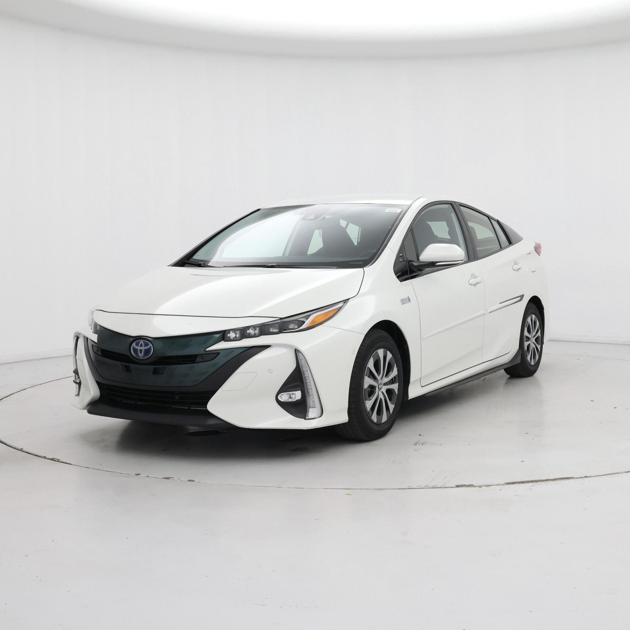 Thumbnail: 2020 Toyota Prius - 4