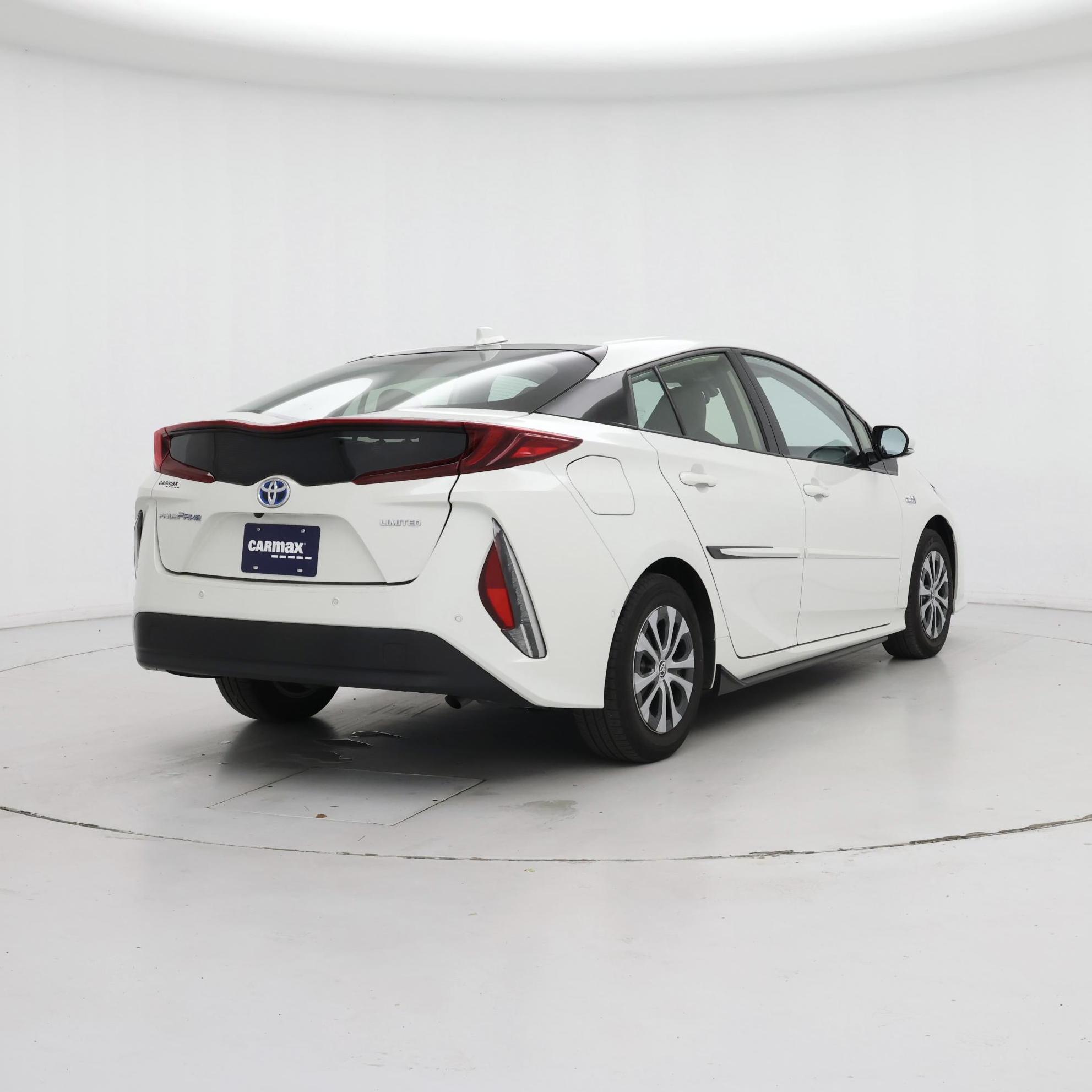 Thumbnail: 2020 Toyota Prius - 8