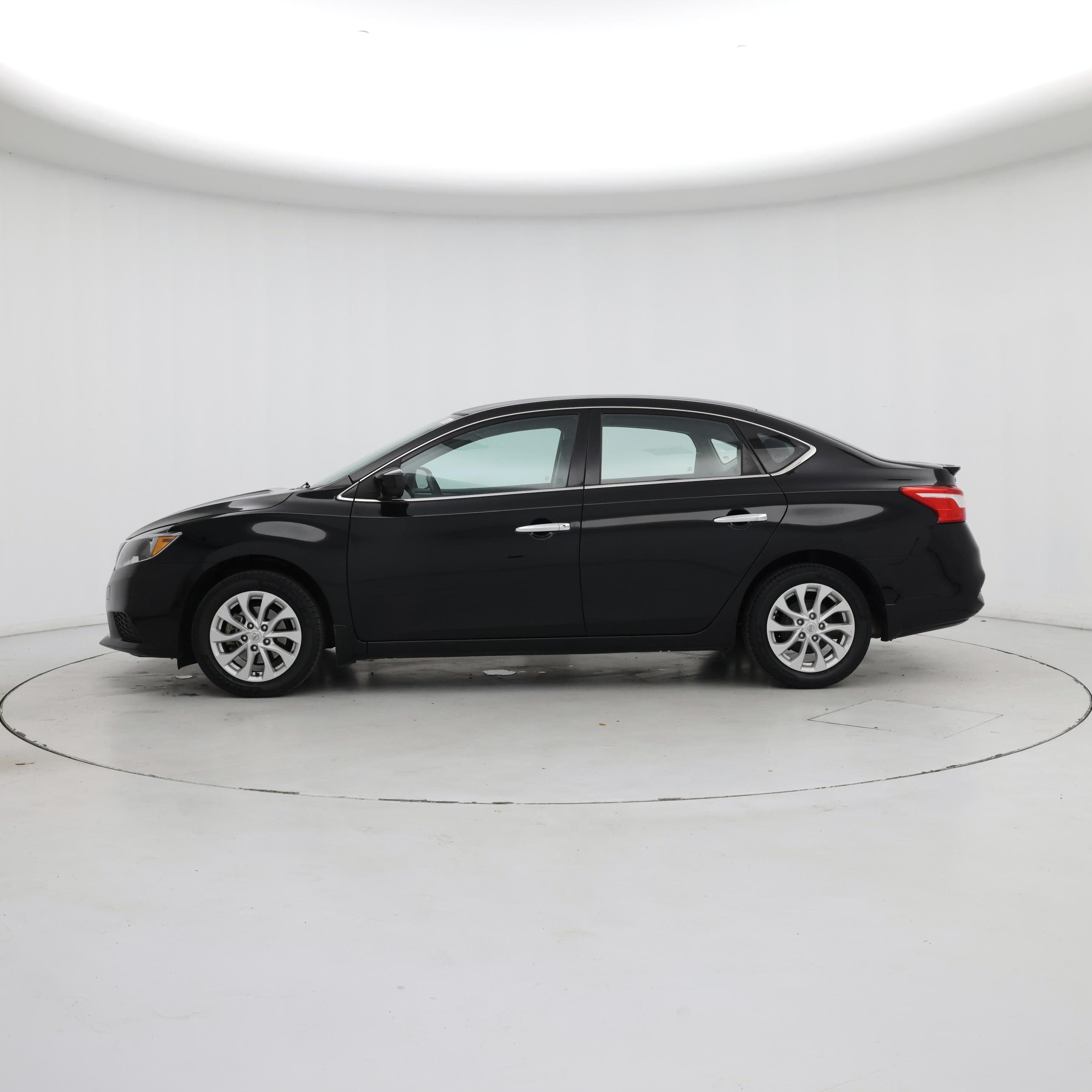 Thumbnail: 2019 Nissan Sentra - 3