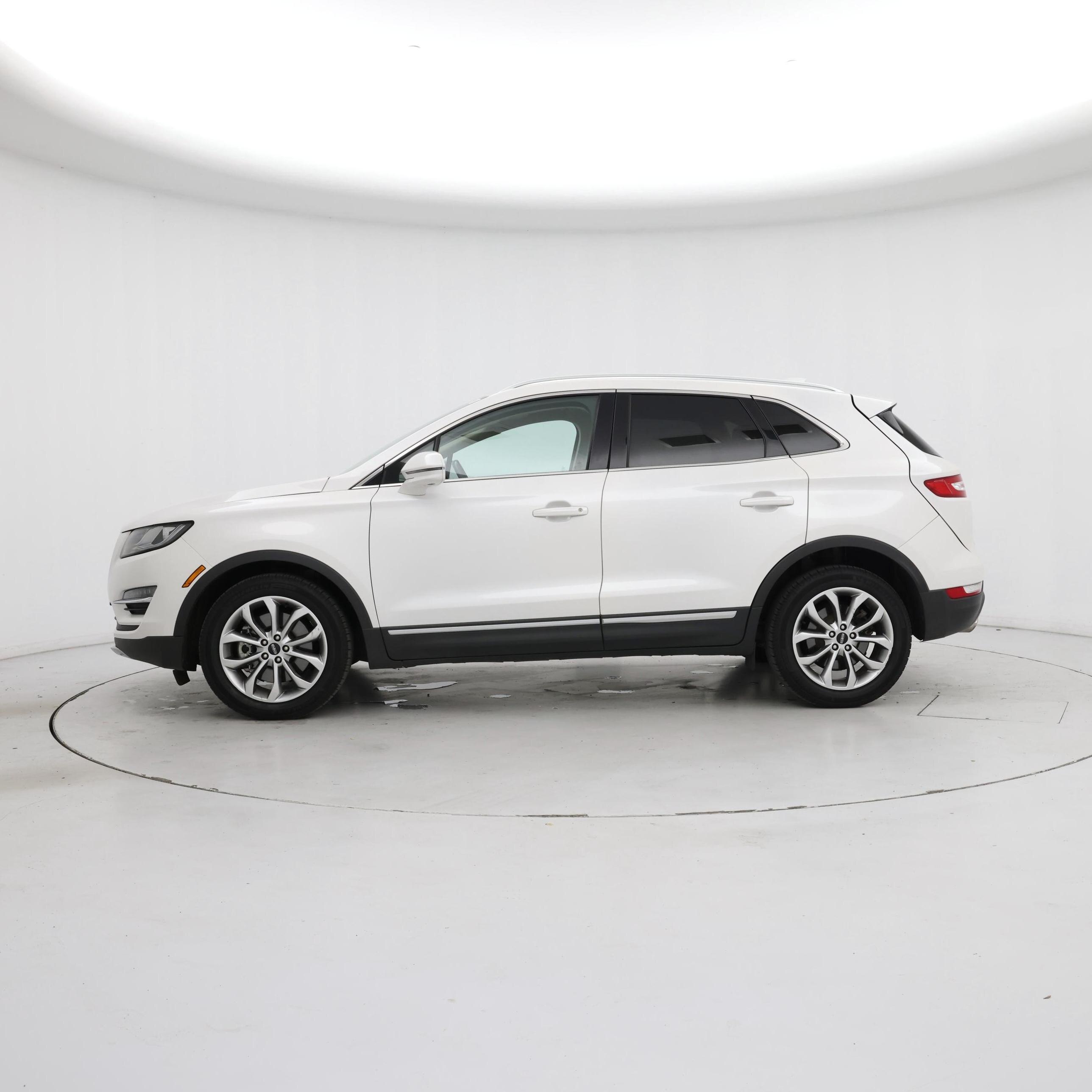 Thumbnail: 2019 Lincoln MKC - 3