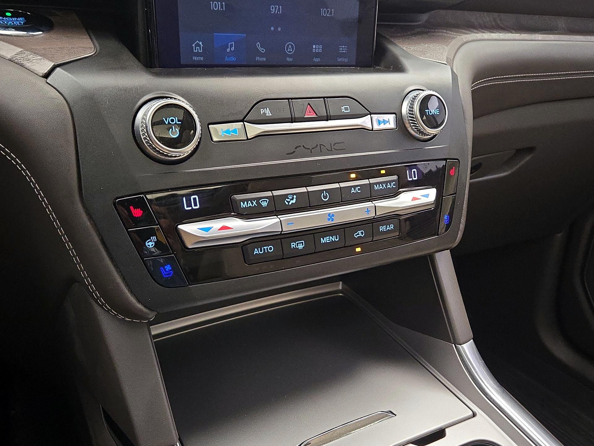 Thumbnail: 2020 Ford Explorer - 17