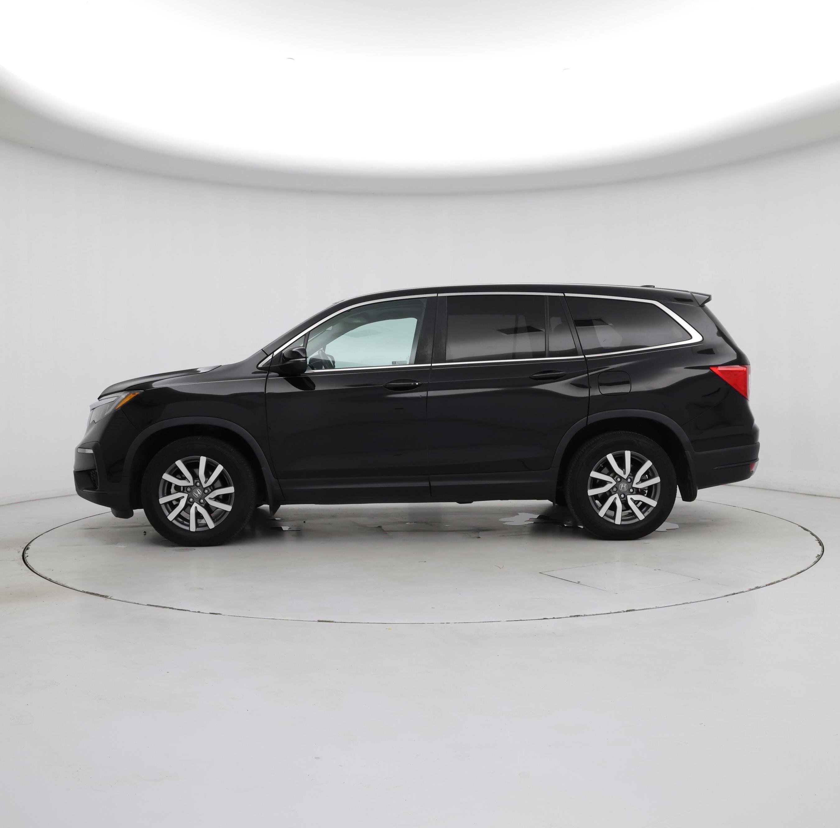 Thumbnail: 2019 Honda Pilot - 3
