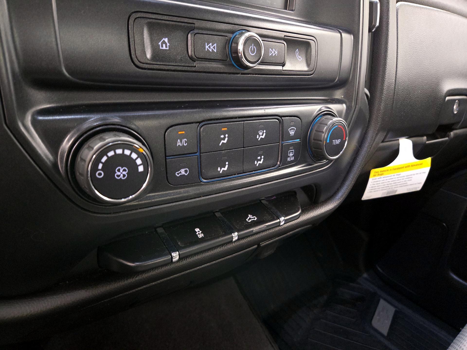 Thumbnail: 2019 Chevrolet Silverado 1500 - 16