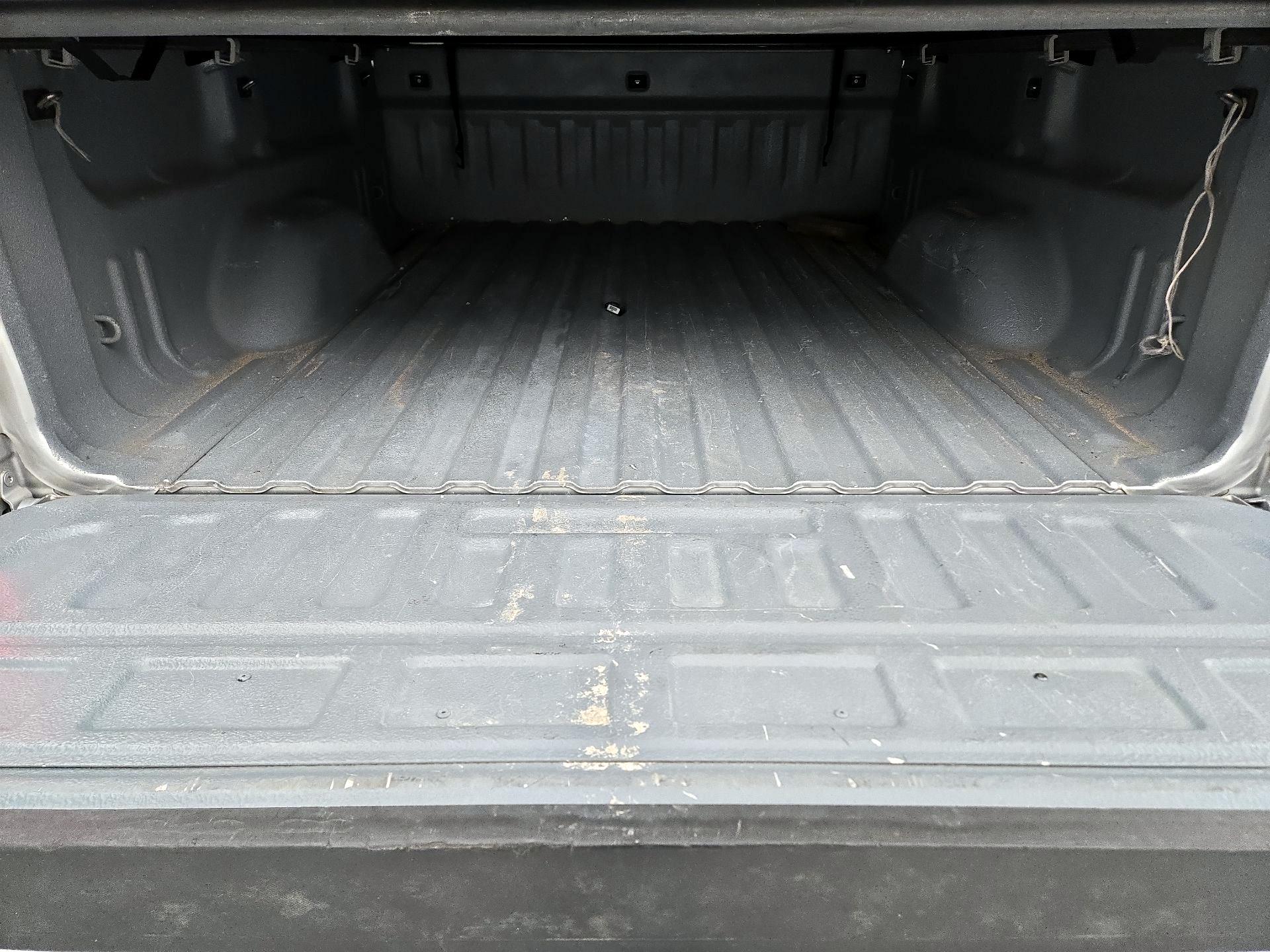 Thumbnail: 2019 Chevrolet Silverado 1500 - 20