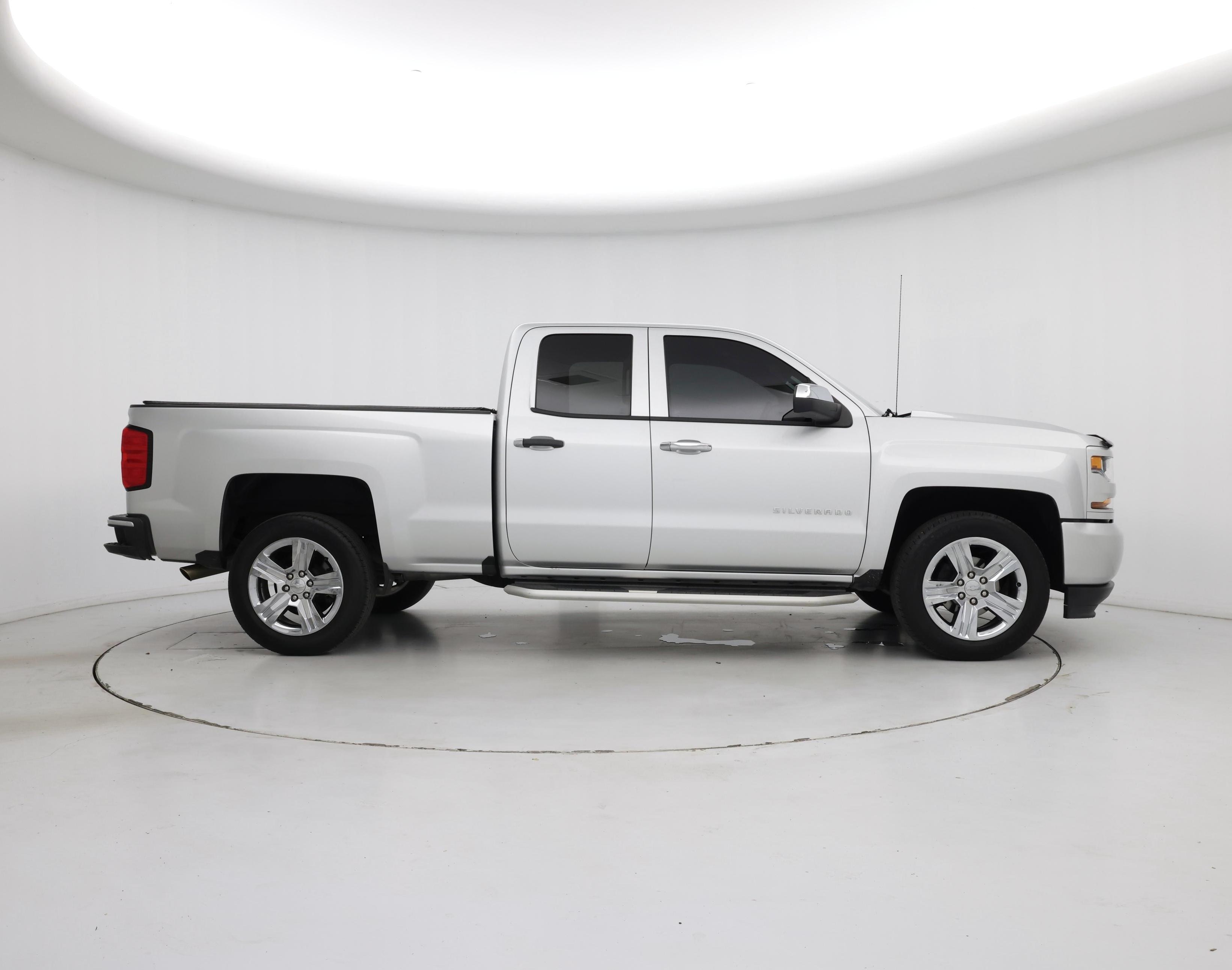 Thumbnail: 2019 Chevrolet Silverado 1500 - 7