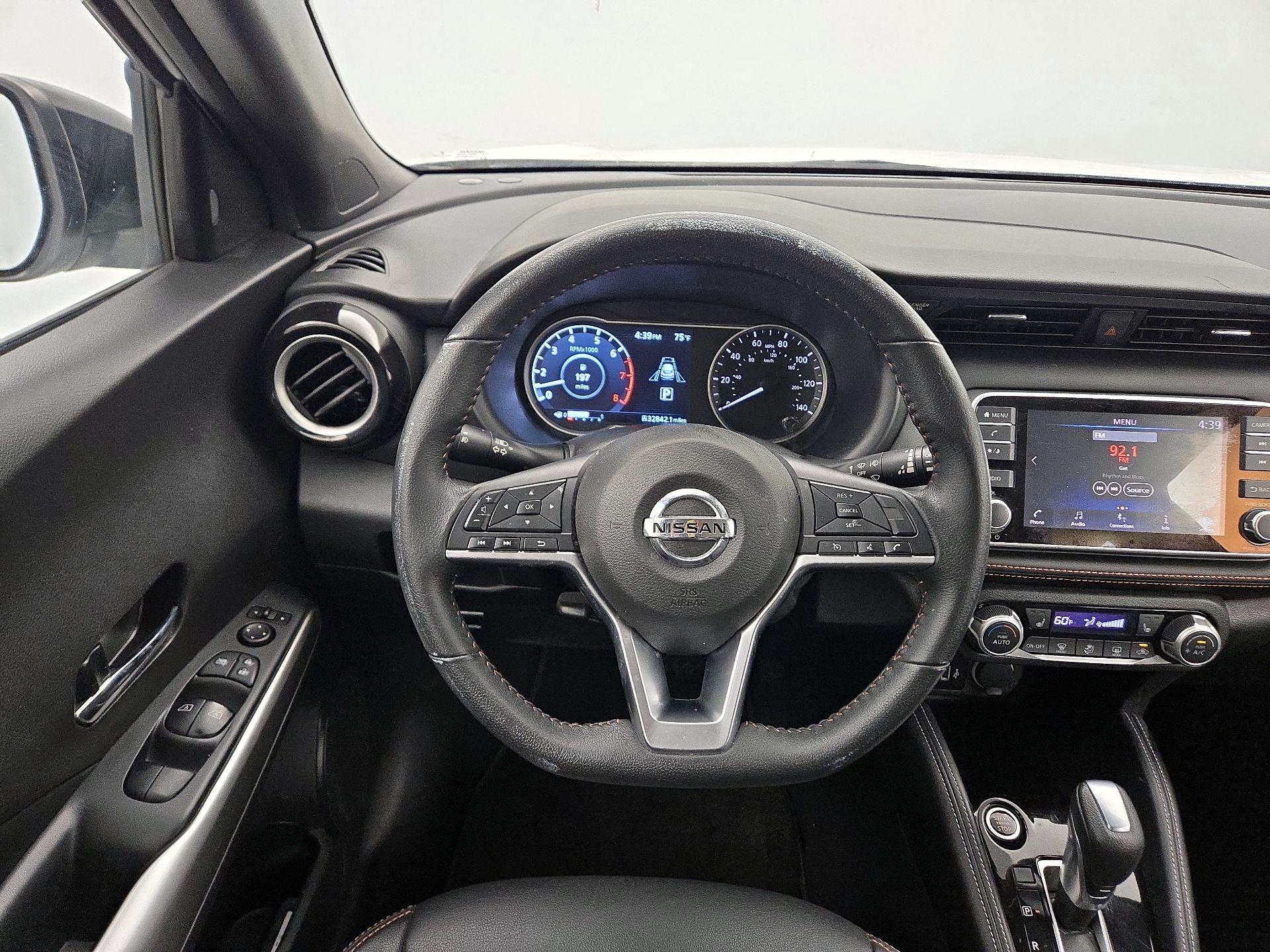 Thumbnail: 2020 Nissan Kicks - 10