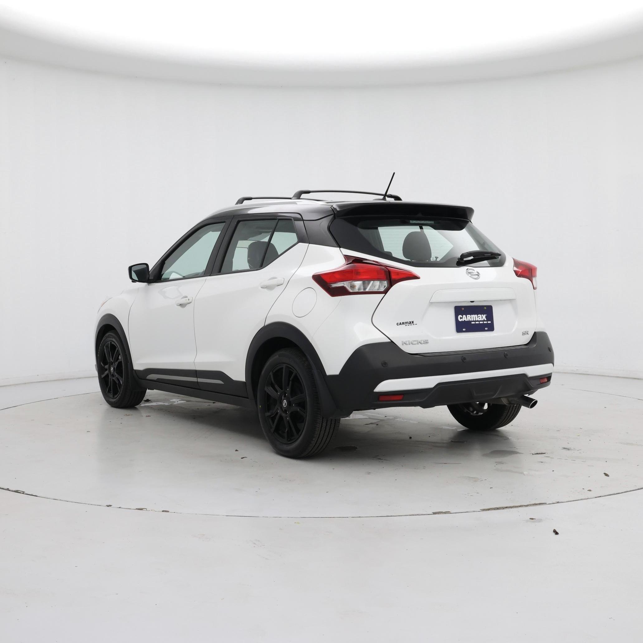 Thumbnail: 2020 Nissan Kicks - 2