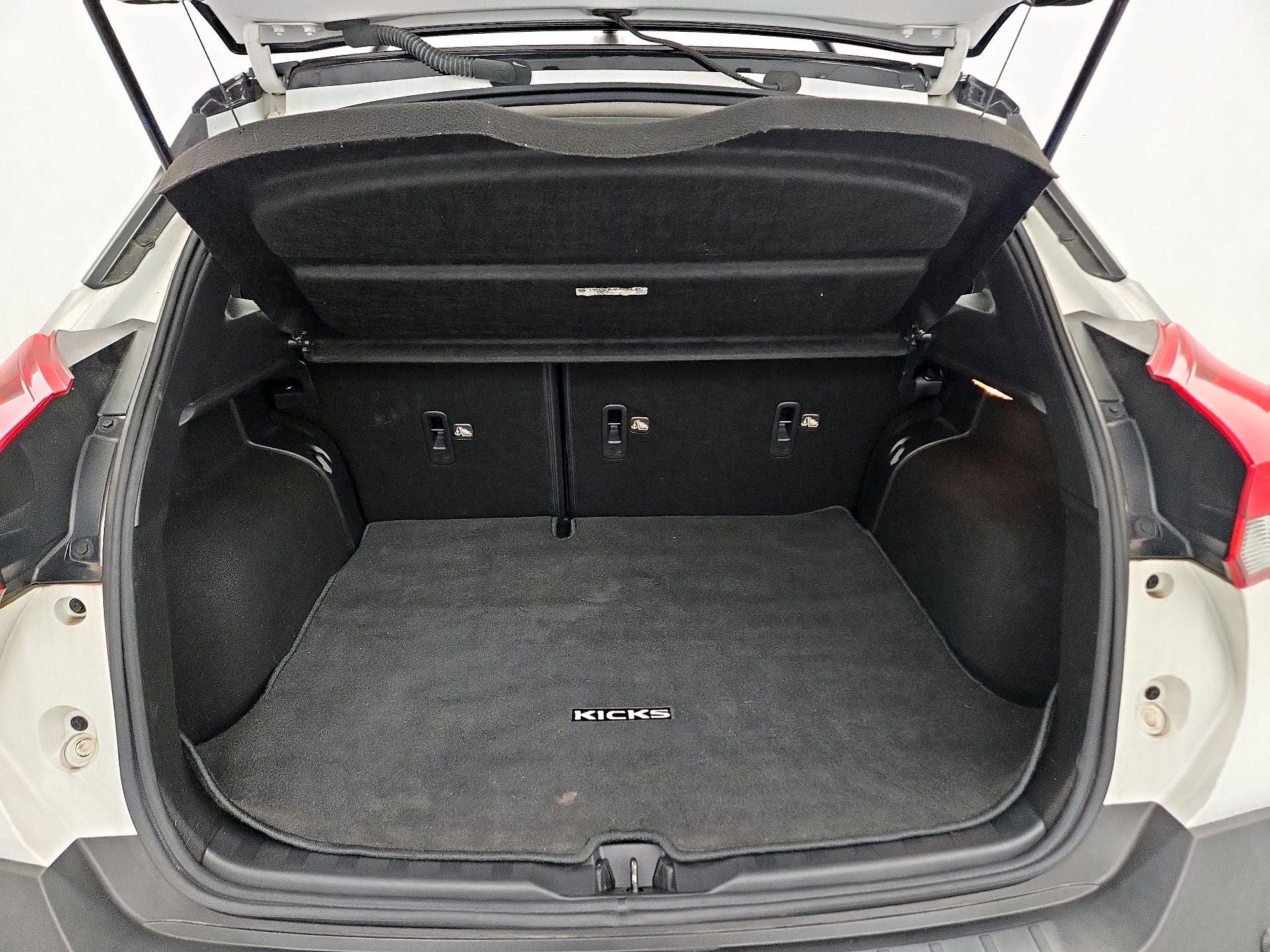 Thumbnail: 2020 Nissan Kicks - 19