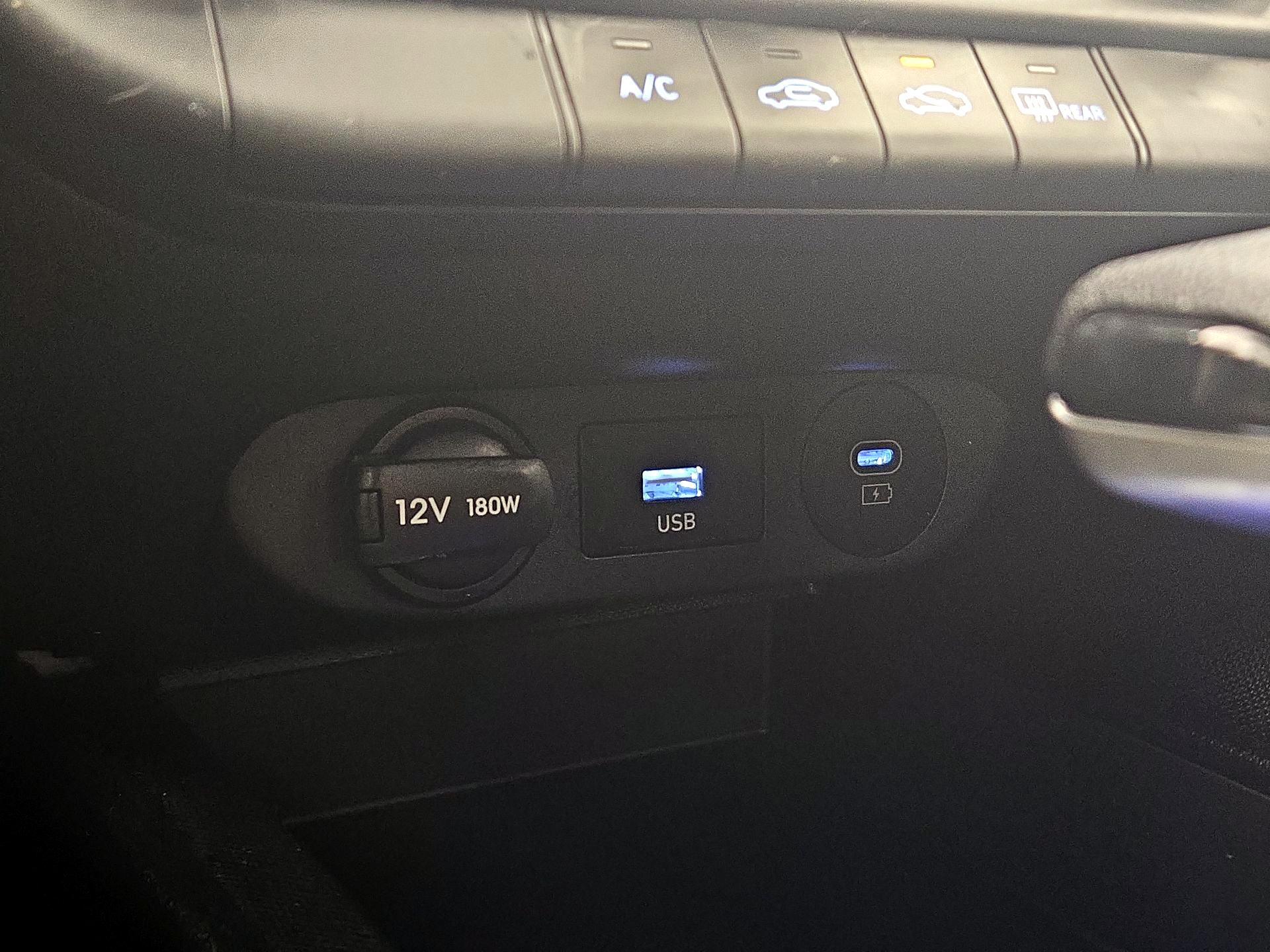 Thumbnail: 2024 Hyundai Elantra - 18