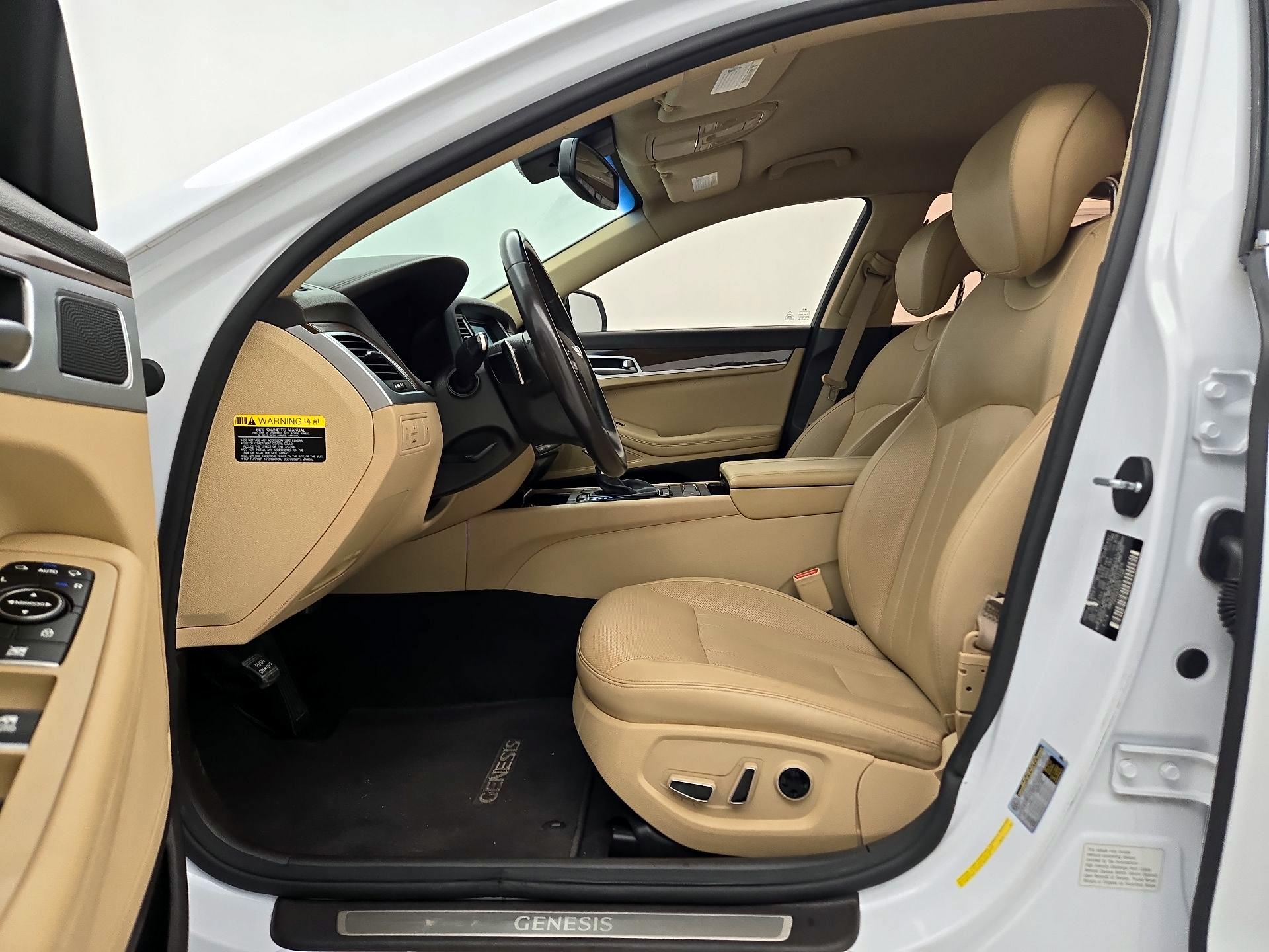 Thumbnail: 2016 Hyundai Genesis - 11