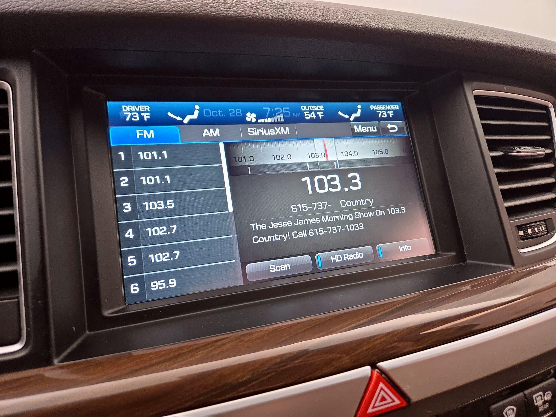 Thumbnail: 2016 Hyundai Genesis - 16