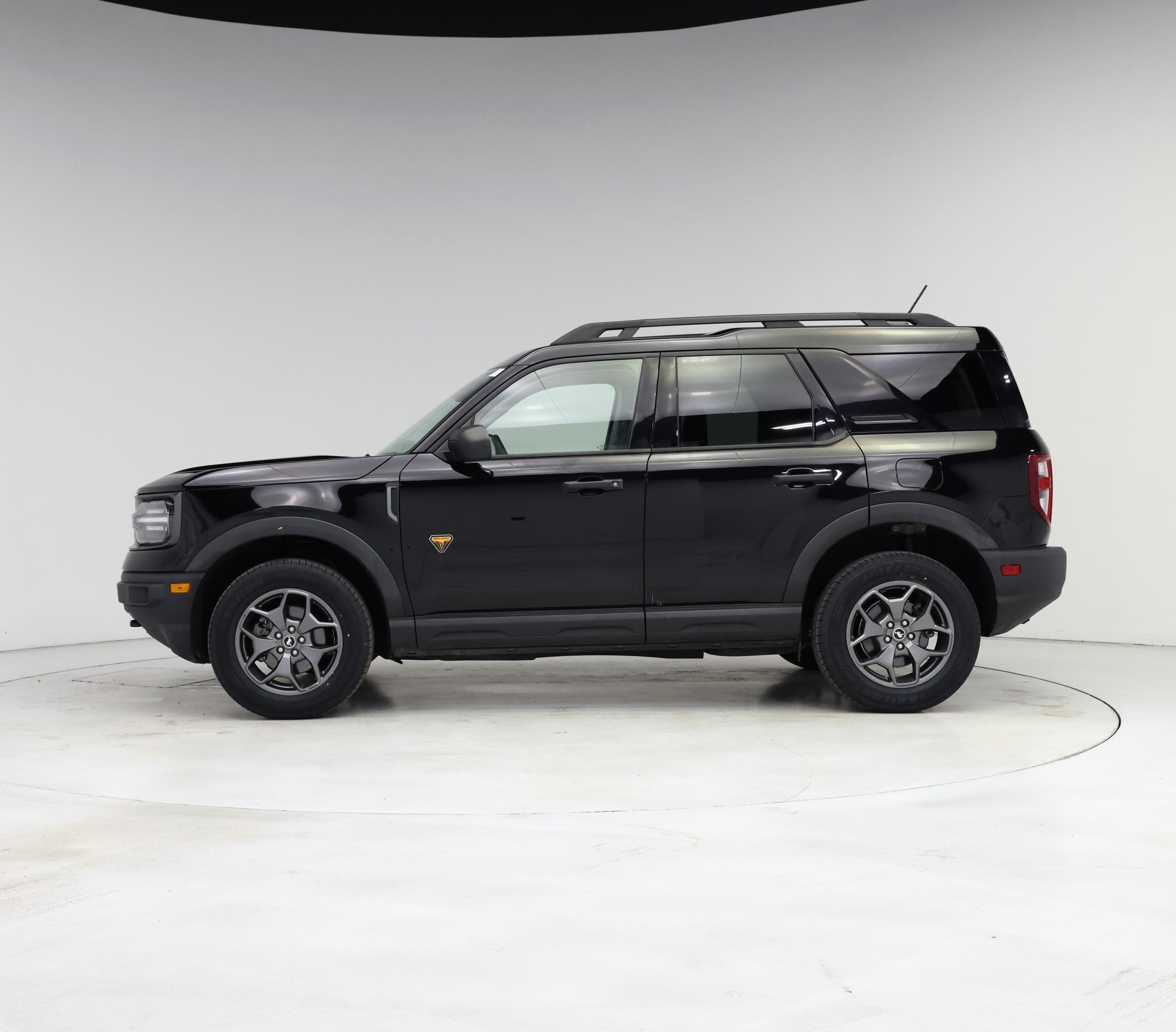 Thumbnail: 2021 Ford Bronco Sport - 3