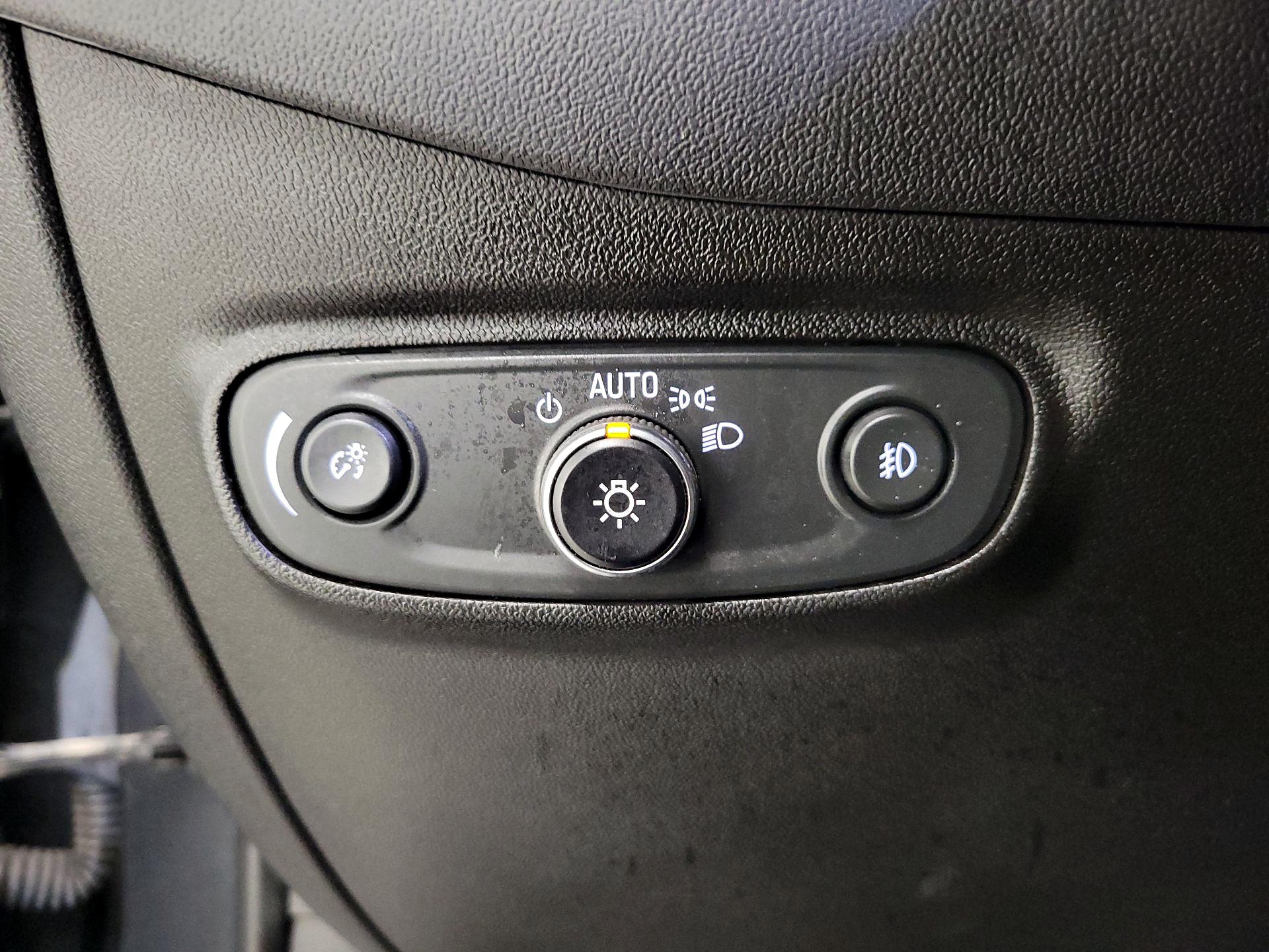 Thumbnail: 2021 Chevrolet Equinox - 13