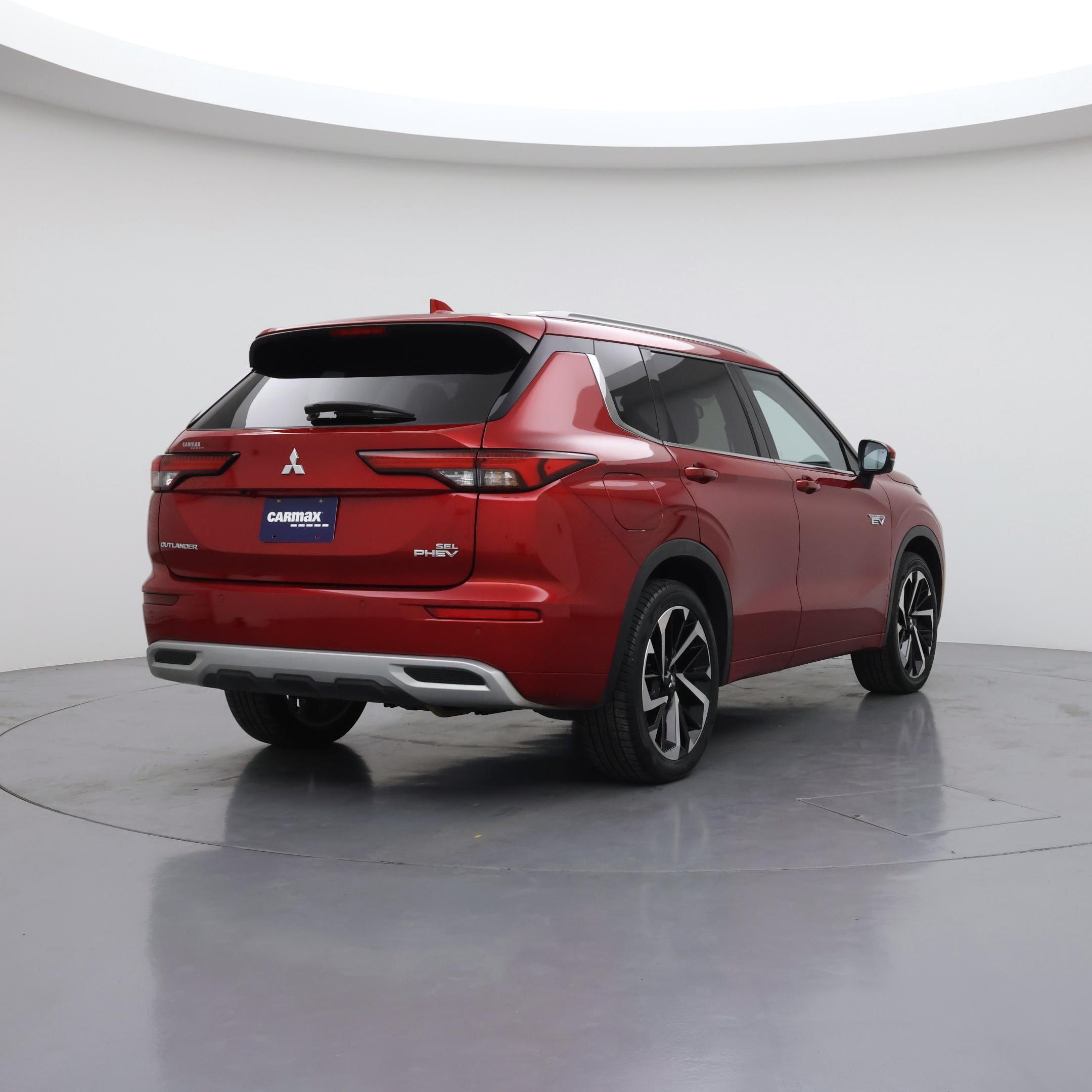 Thumbnail: 2023 Mitsubishi Outlander - 8