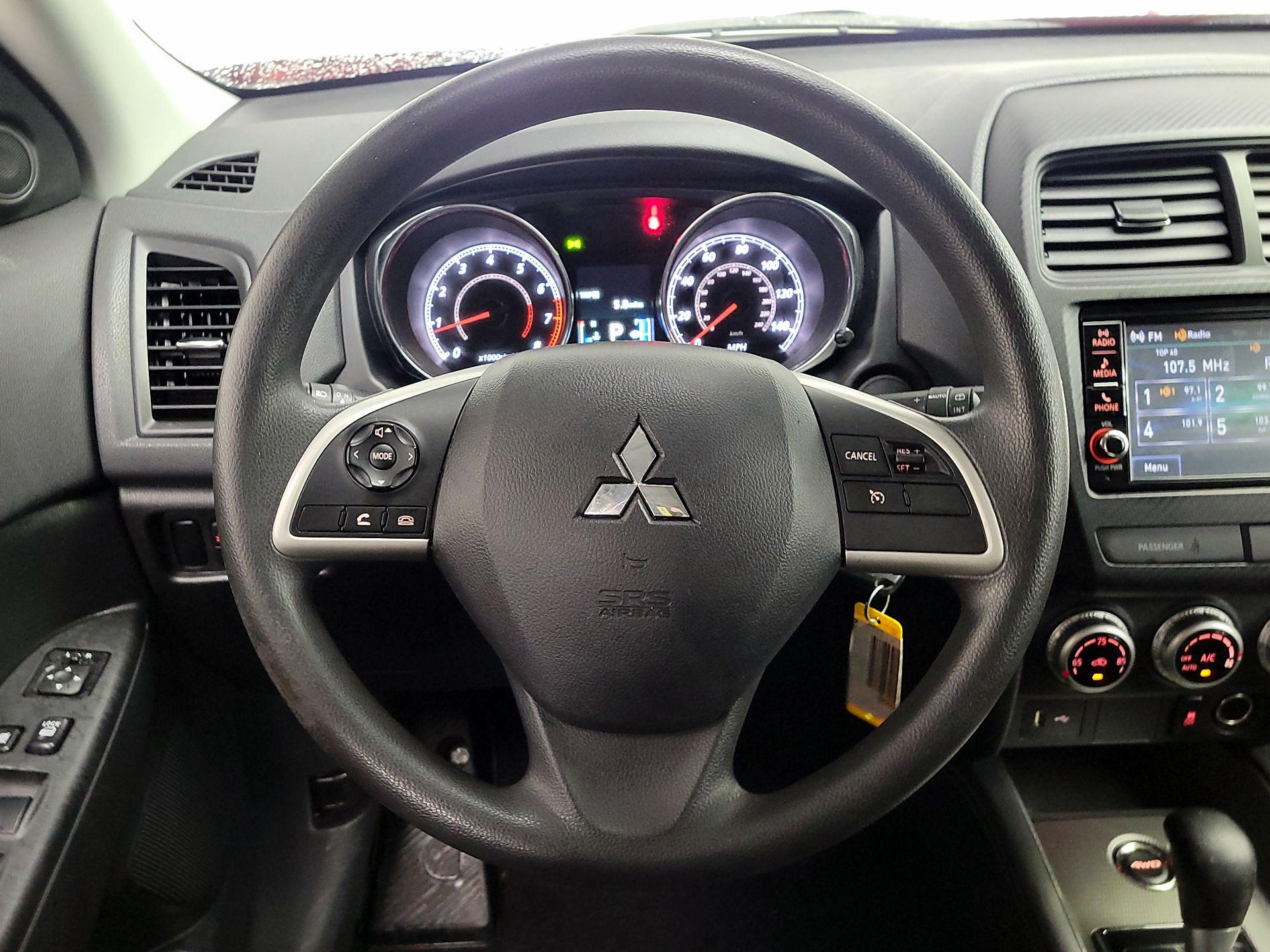 Thumbnail: 2023 Mitsubishi Outlander Sport - 10