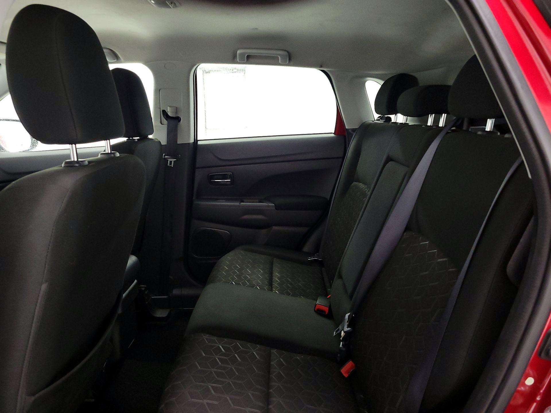 Thumbnail: 2023 Mitsubishi Outlander Sport - 20