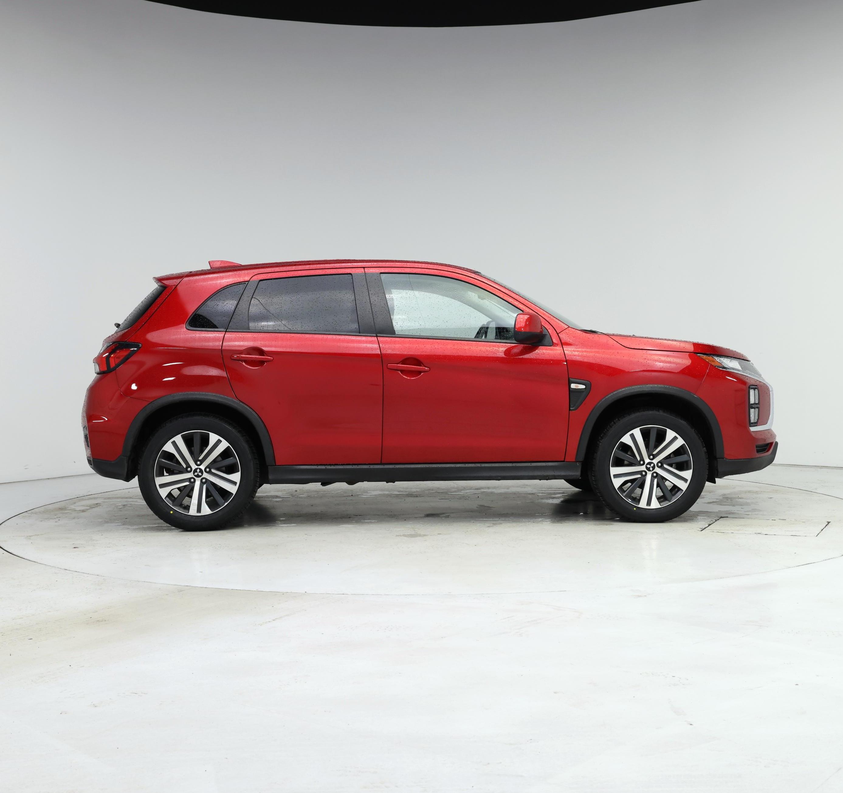 Thumbnail: 2023 Mitsubishi Outlander Sport - 7