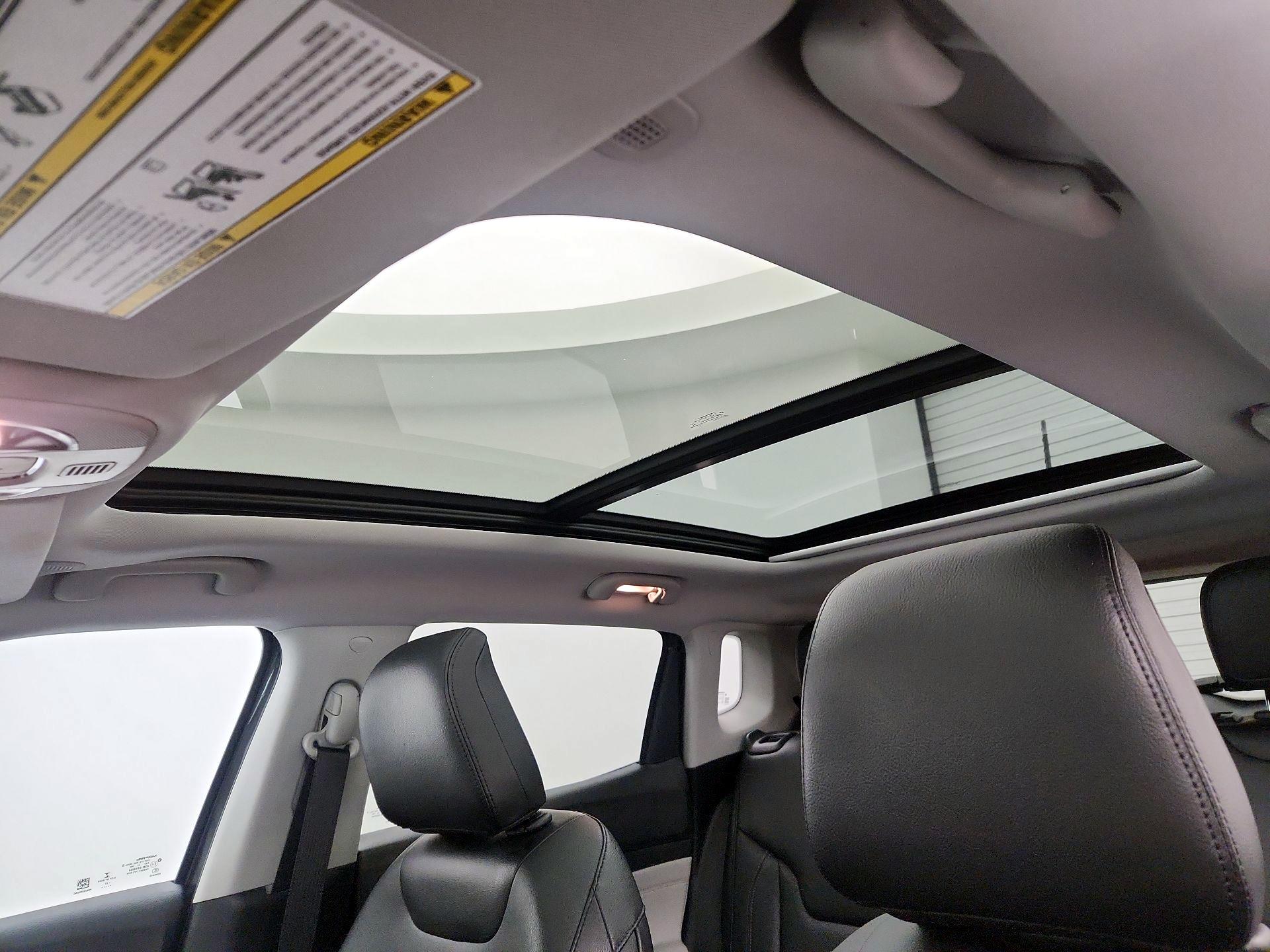 Thumbnail: 2022 Jeep Compass - 19