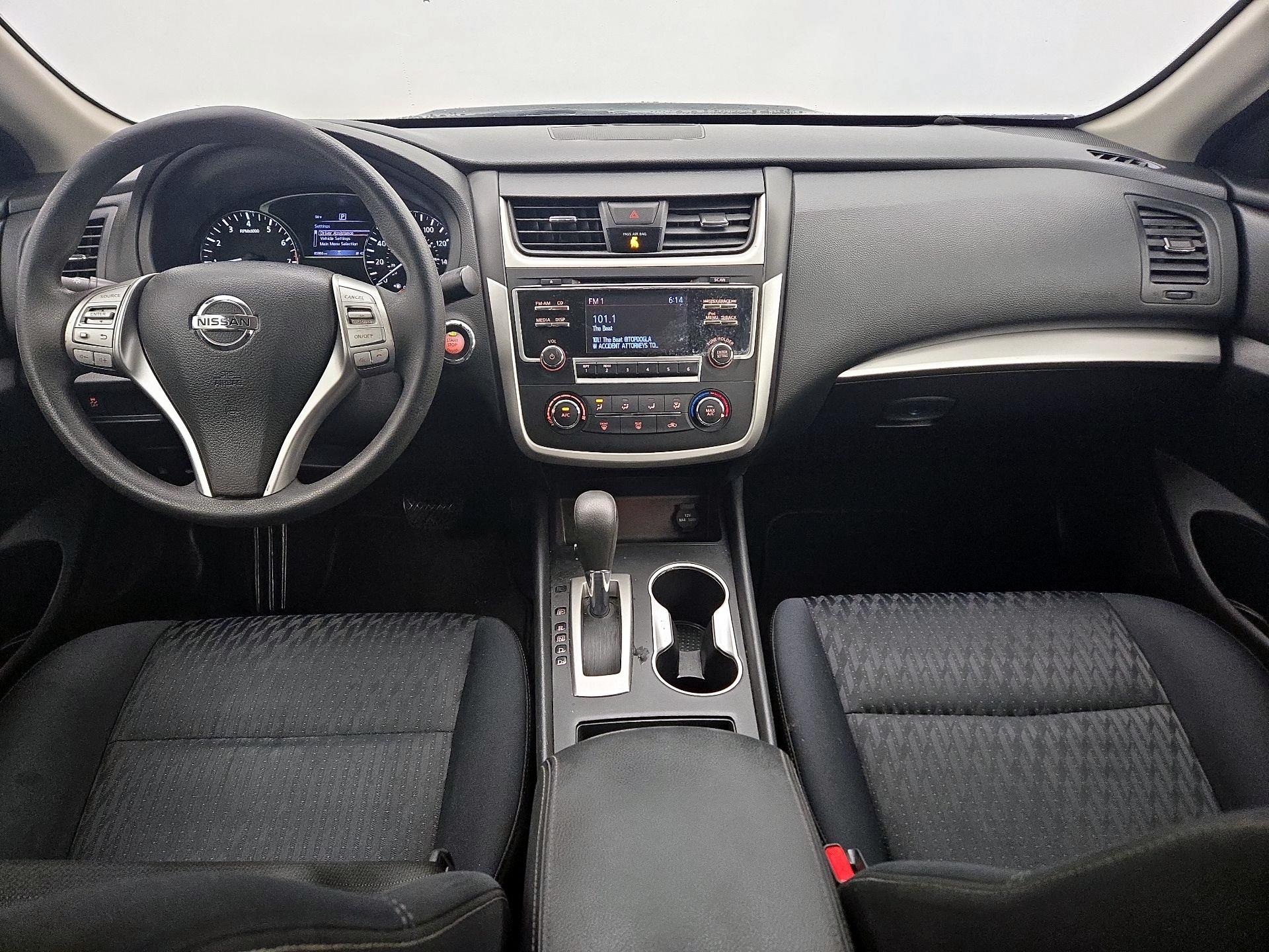 Thumbnail: 2018 Nissan Altima - 9