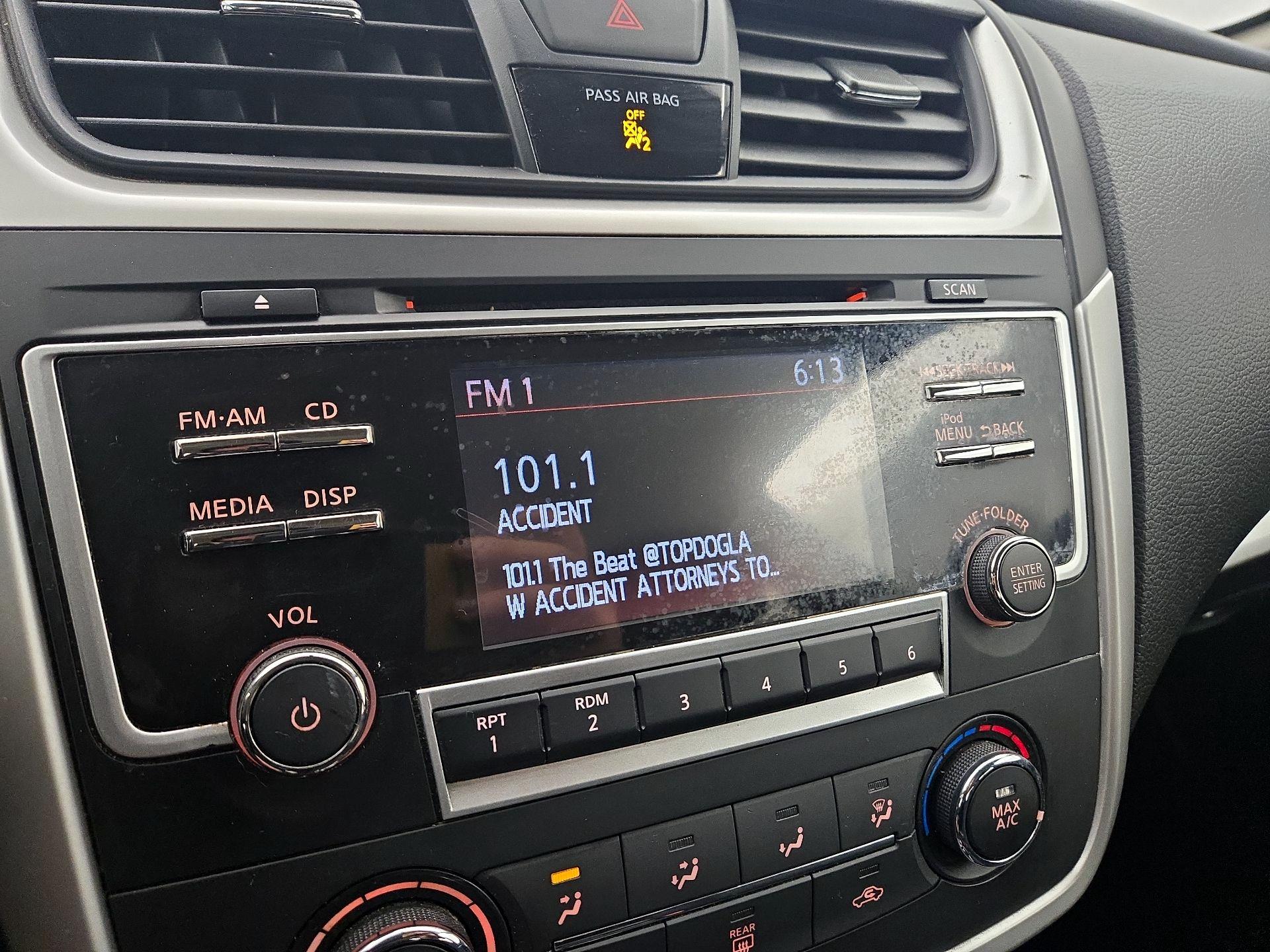 Thumbnail: 2018 Nissan Altima - 15