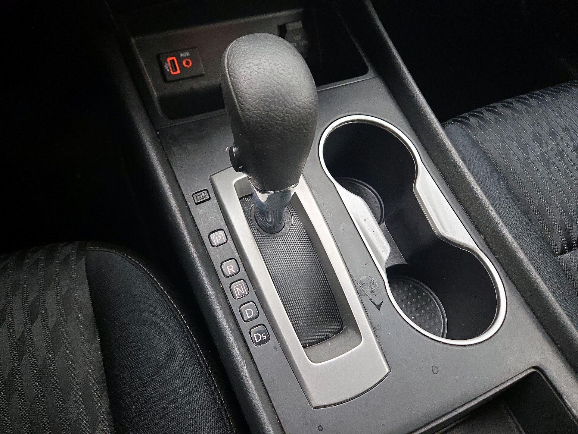 Thumbnail: 2018 Nissan Altima - 17