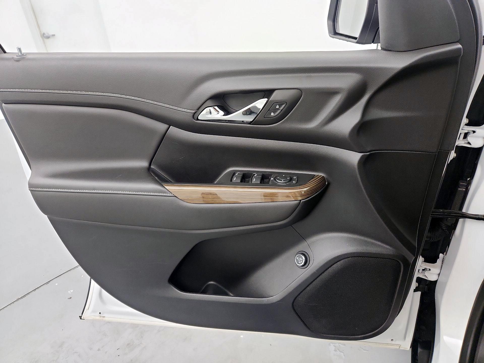 Thumbnail: 2023 GMC Acadia - 12
