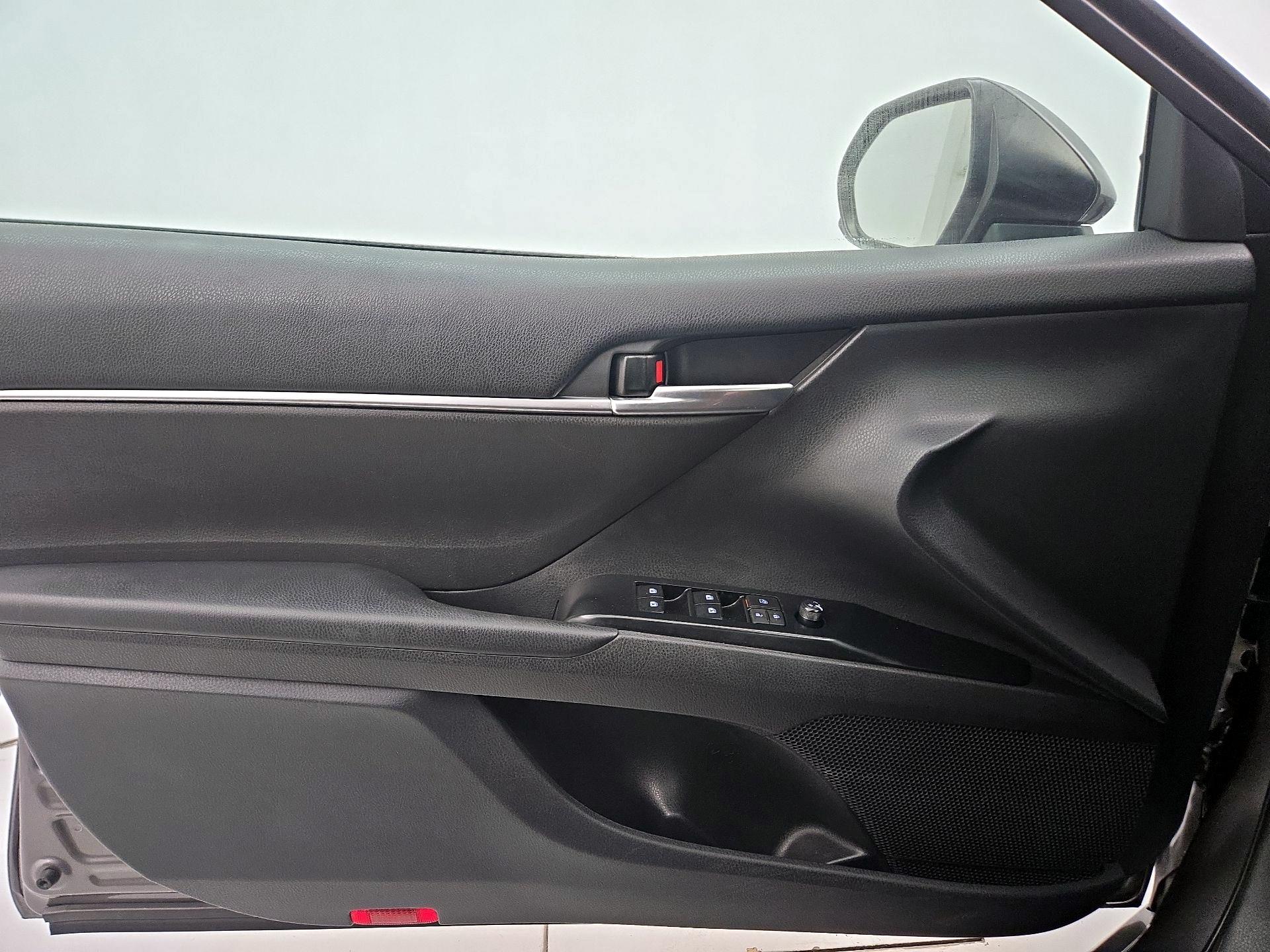 Thumbnail: 2020 Toyota Camry - 12
